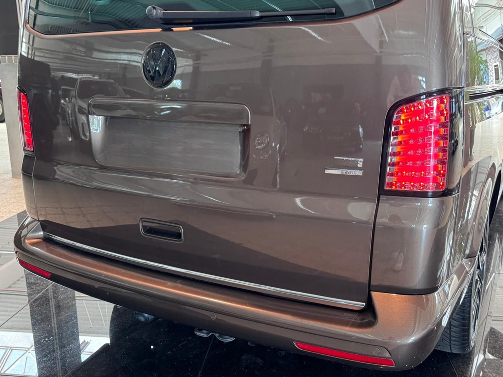 Volkswagen T5 Multivan Highline Leder Sthzg "Motor neu" AHK foto 42