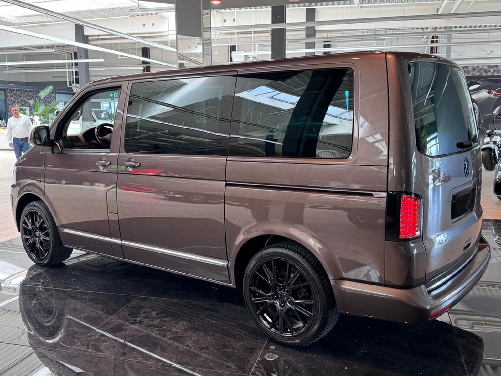 Volkswagen T5 Multivan Highline Leder Sthzg "Motor neu" AHK foto 43