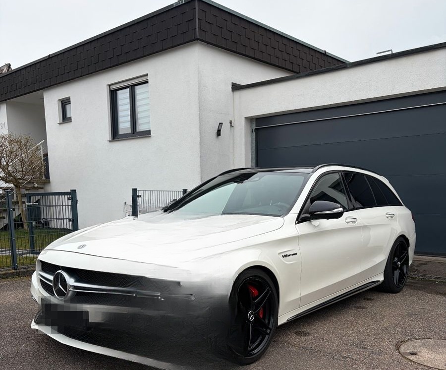 Mercedes-Benz C 63 AMG S T Pano Hud Burmester Paga foto 2