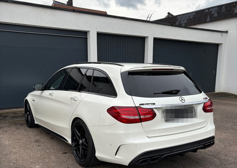 Mercedes-Benz C 63 AMG S T Pano Hud Burmester Paga foto 3