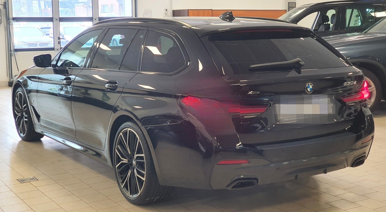 BMW 530dxD/Aut/HUD/Laser/P&DRivAsPro/M-SportProf foto 2
