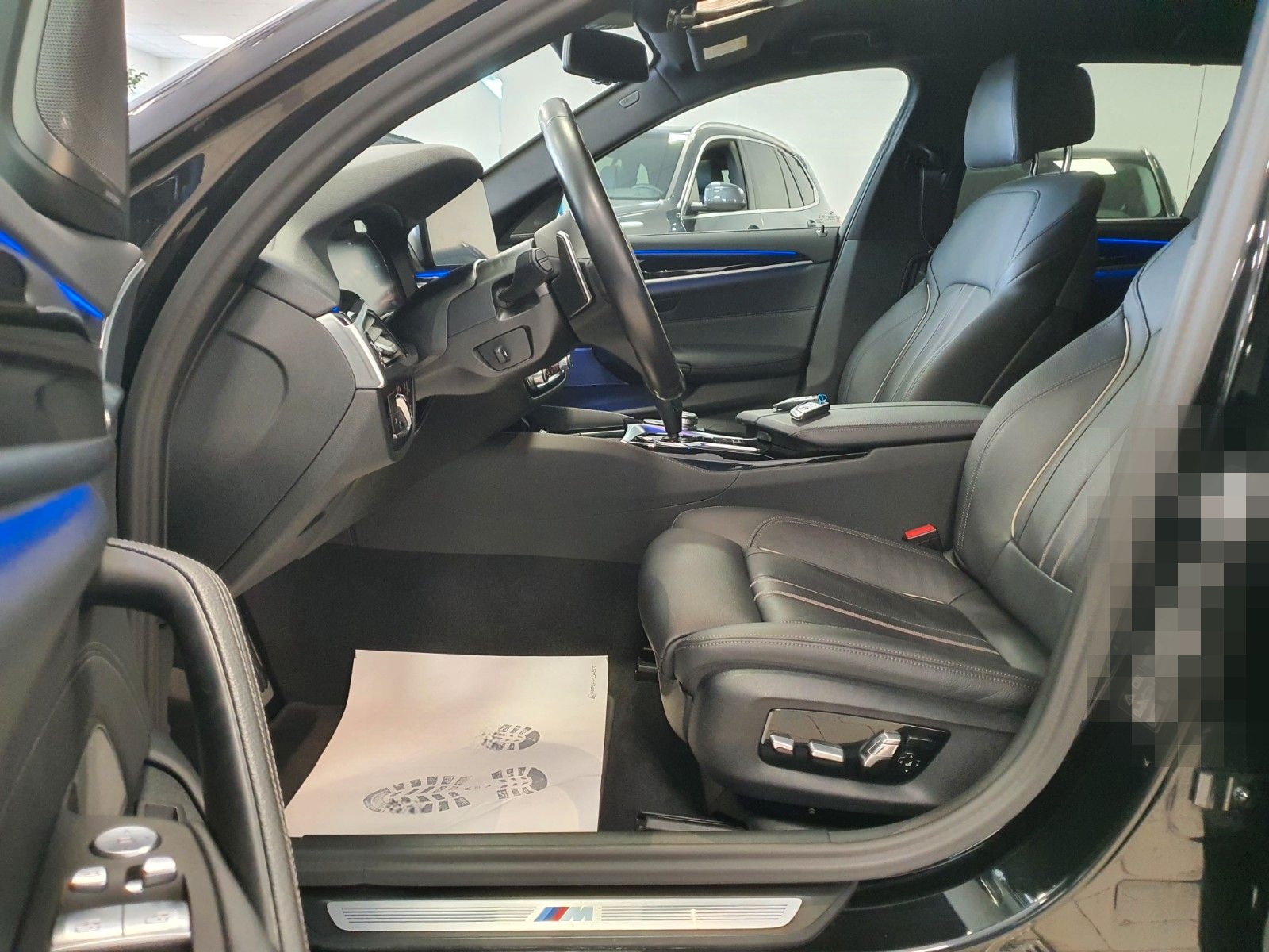 BMW 530dxD/Aut/HUD/Laser/P&DRivAsPro/M-SportProf foto 22