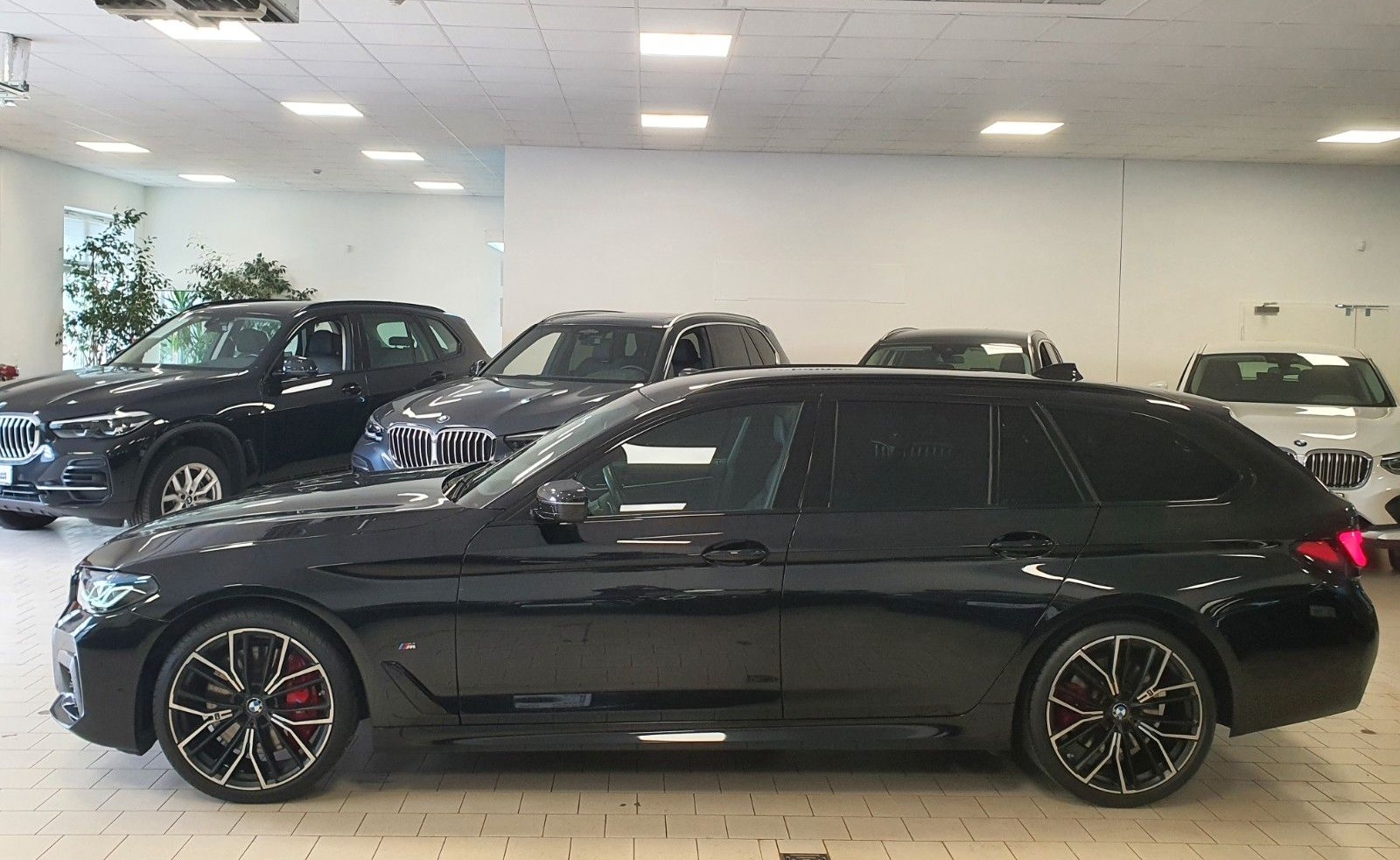 BMW 530dxD/Aut/HUD/Laser/P&DRivAsPro/M-SportProf foto 8