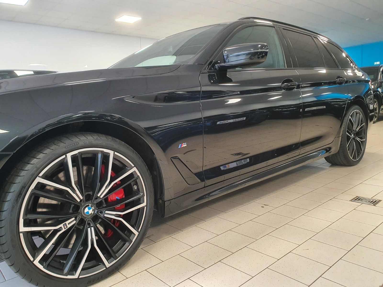 BMW 530dxD/Aut/HUD/Laser/P&DRivAsPro/M-SportProf foto 9