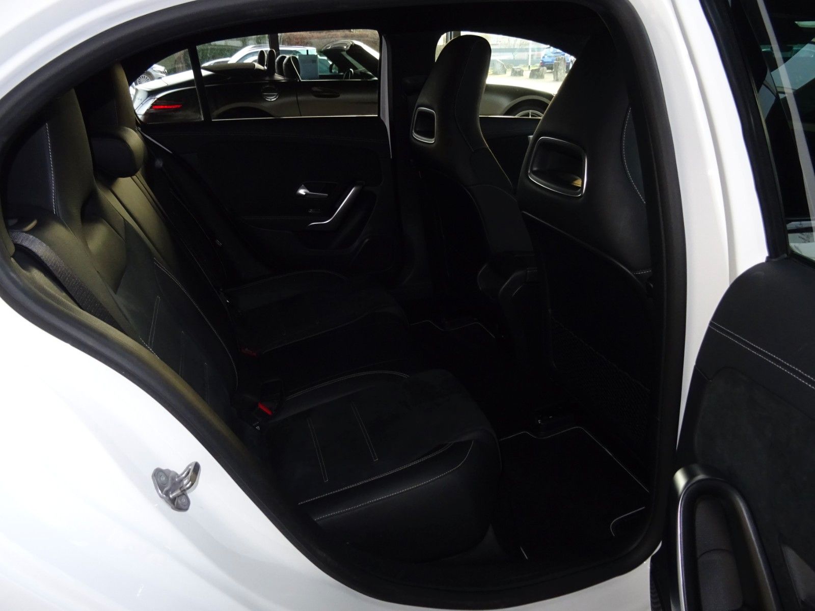 Mercedes-Benz A 180 Special-Edition & AMG line/ Navi/ LED/ PDC foto 15