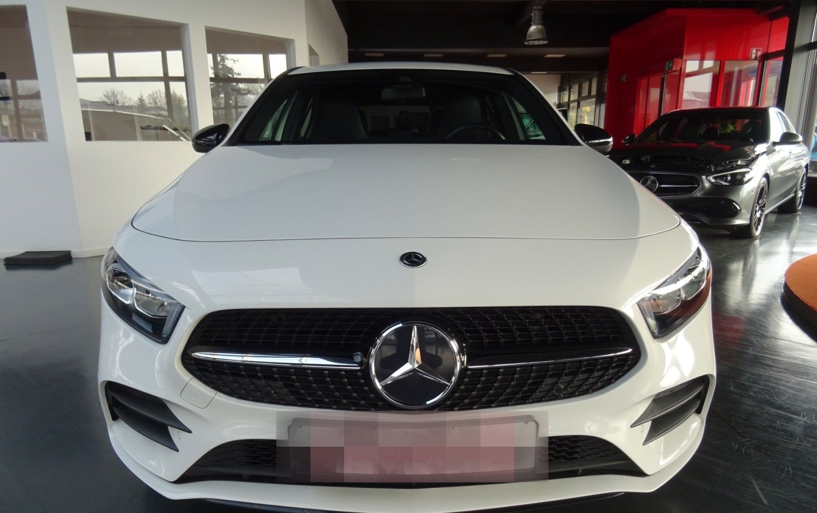 Mercedes-Benz A 180 Special-Edition & AMG line/ Navi/ LED/ PDC foto 5
