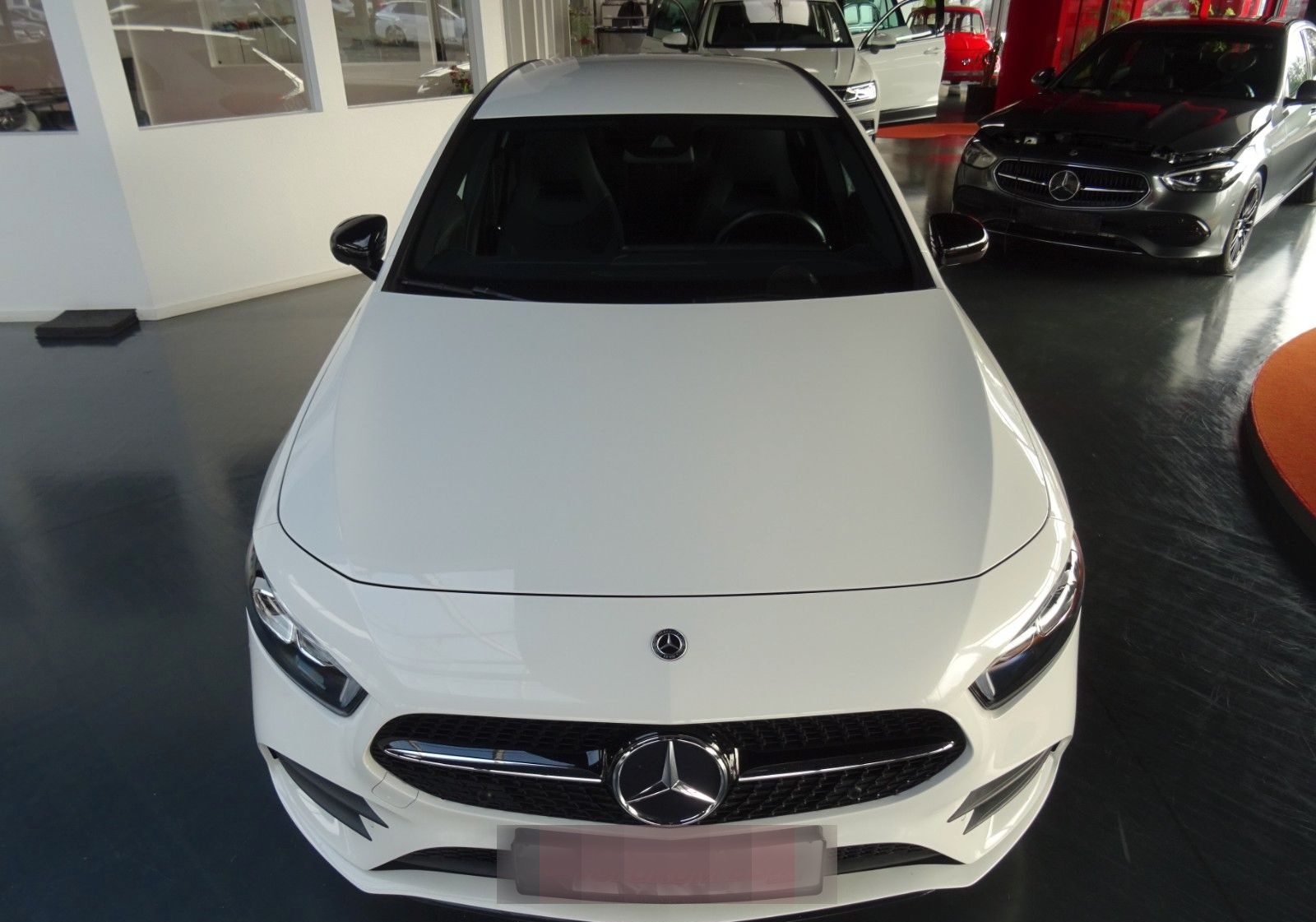 Mercedes-Benz A 180 Special-Edition & AMG line/ Navi/ LED/ PDC foto 6