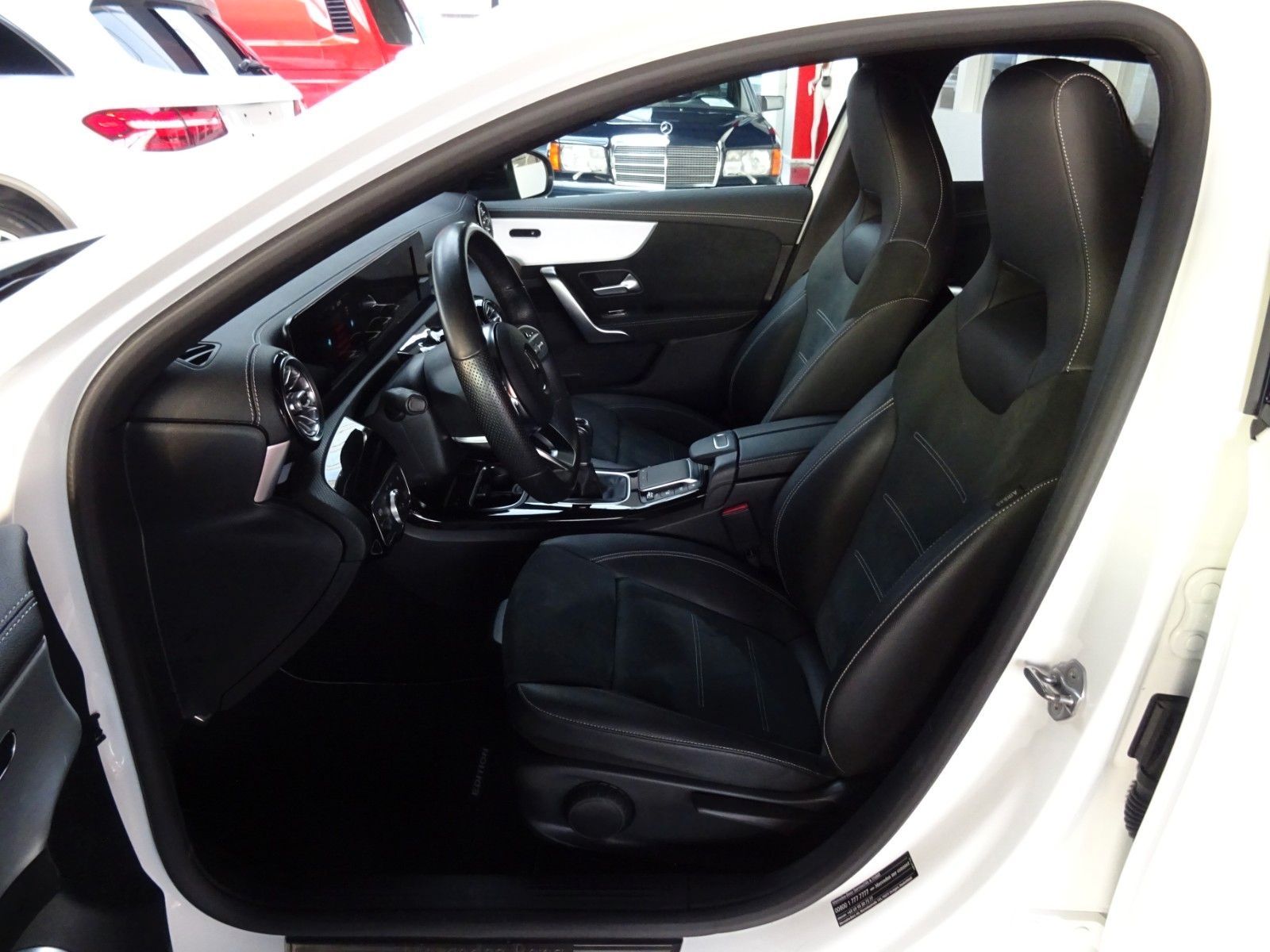 Mercedes-Benz A 180 Special-Edition & AMG line/ Navi/ LED/ PDC foto 10
