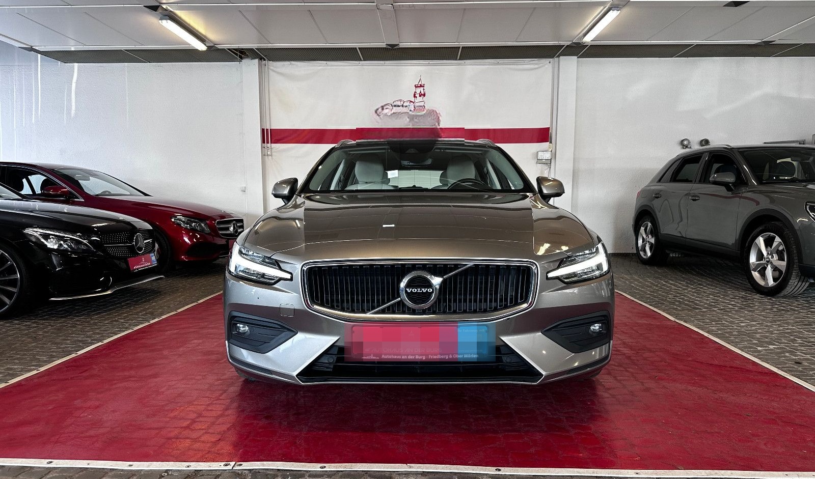 Volvo V60 Momentum Pro //Leder//LED//Navi// foto 2