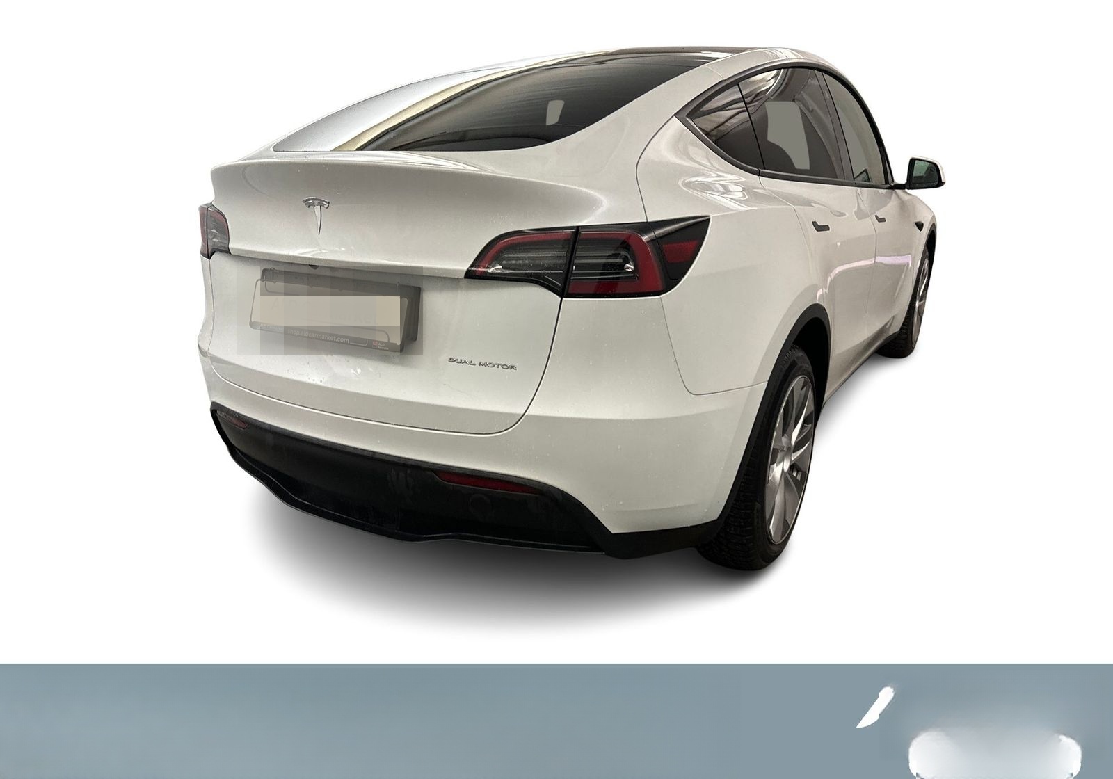 Tesla Model Y Long Range Dual Motor AWD foto 2