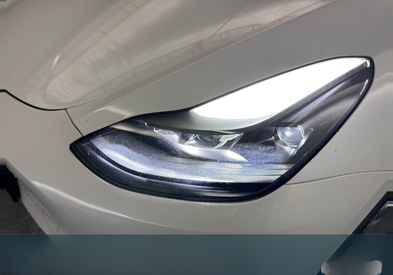 Tesla Model Y Long Range Dual Motor AWD foto 8
