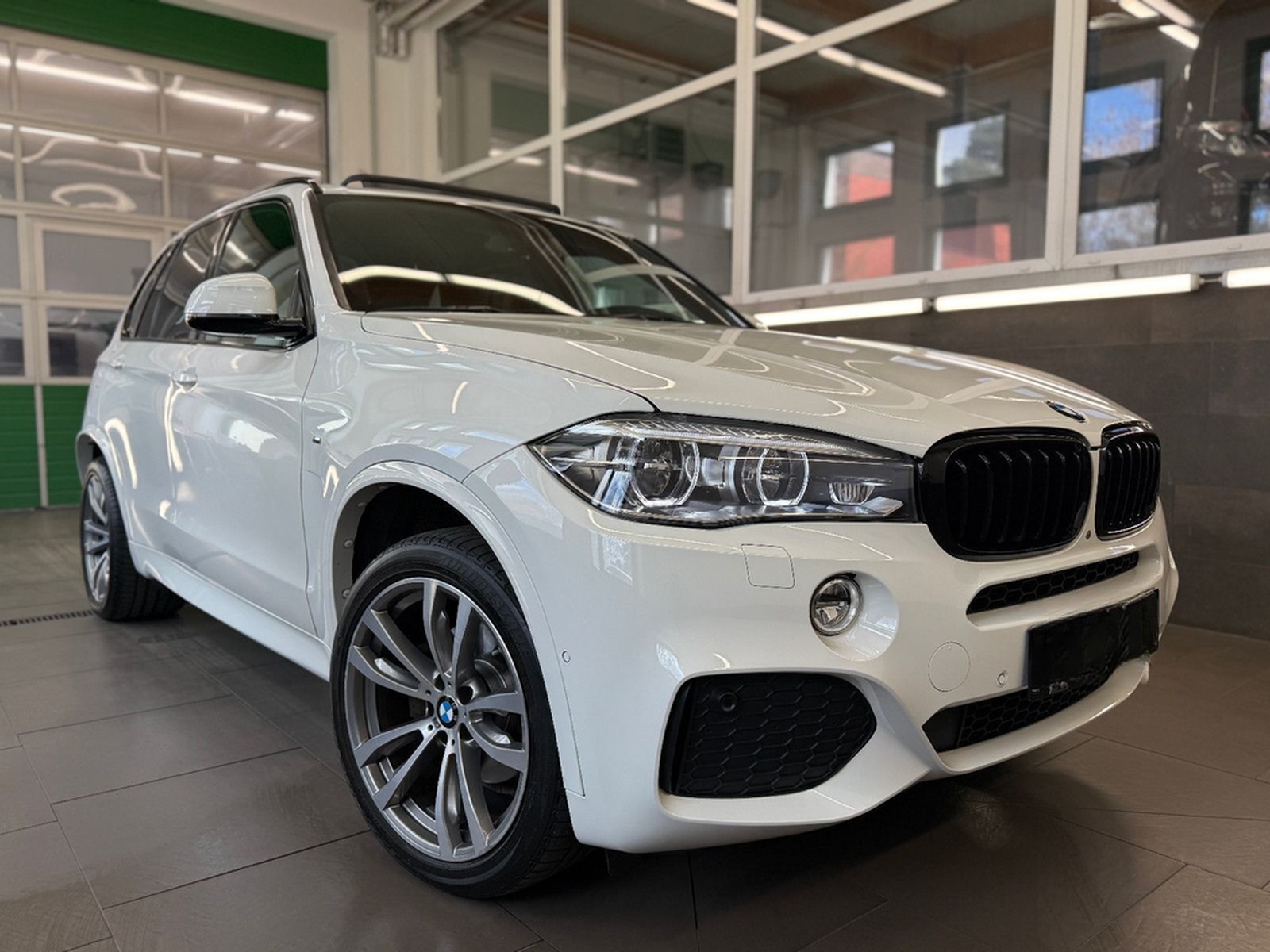 BMW X5 xDrive 30 d HUD PANO foto 19