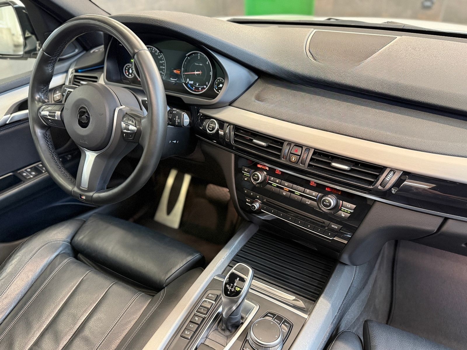 BMW X5 xDrive 30 d HUD PANO foto 24