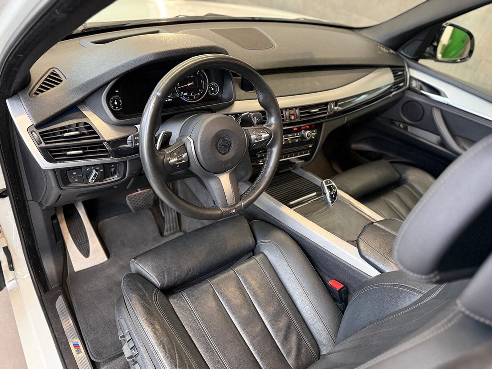 BMW X5 xDrive 30 d HUD PANO foto 4