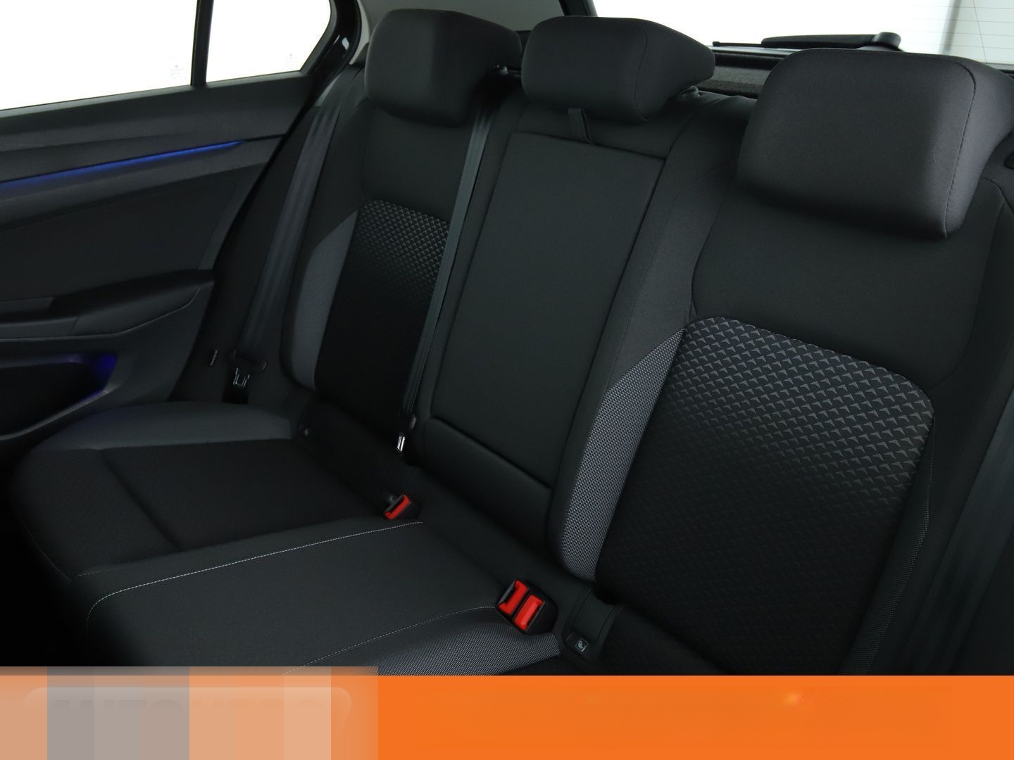 Volkswagen Golf VIII 1.5 TSI ACT Active*NAVI*HUD*LED*ACC* foto 14