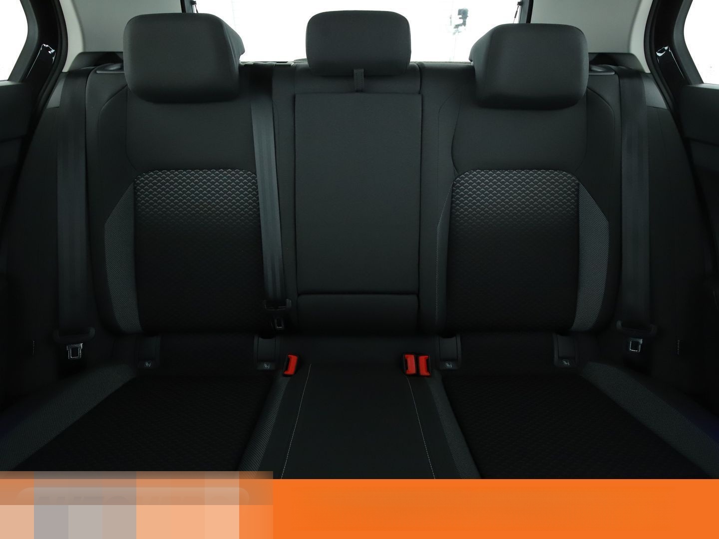 Volkswagen Golf VIII 1.5 TSI ACT Active*NAVI*HUD*LED*ACC* foto 16