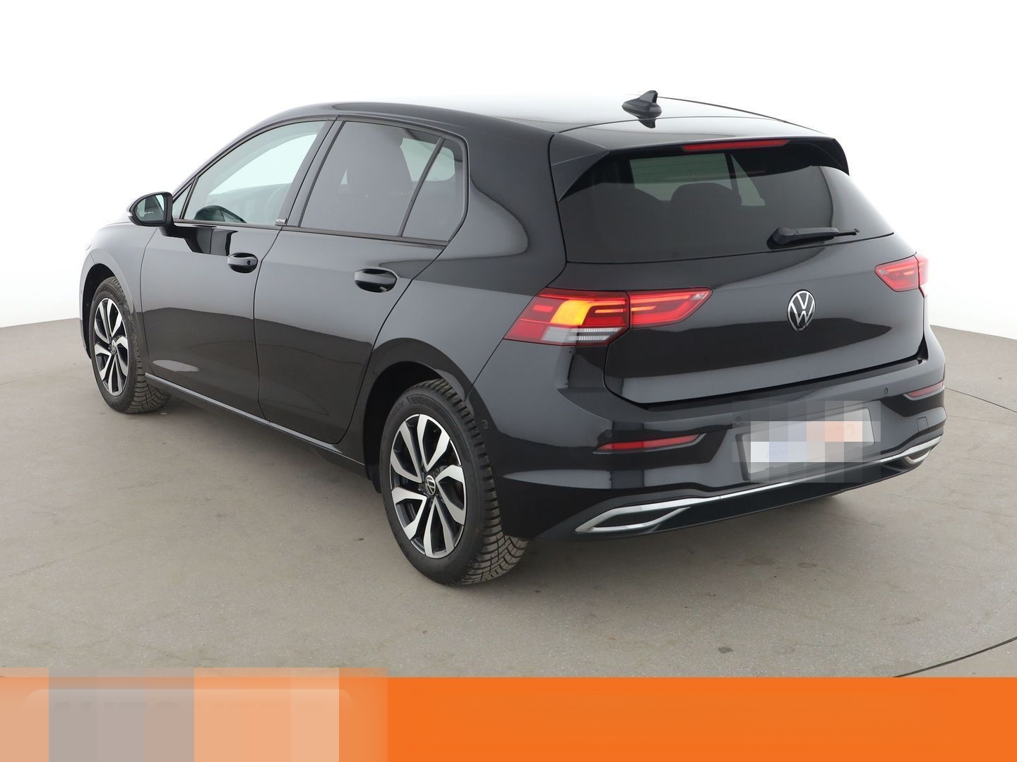 Volkswagen Golf VIII 1.5 TSI ACT Active*NAVI*HUD*LED*ACC* foto 4