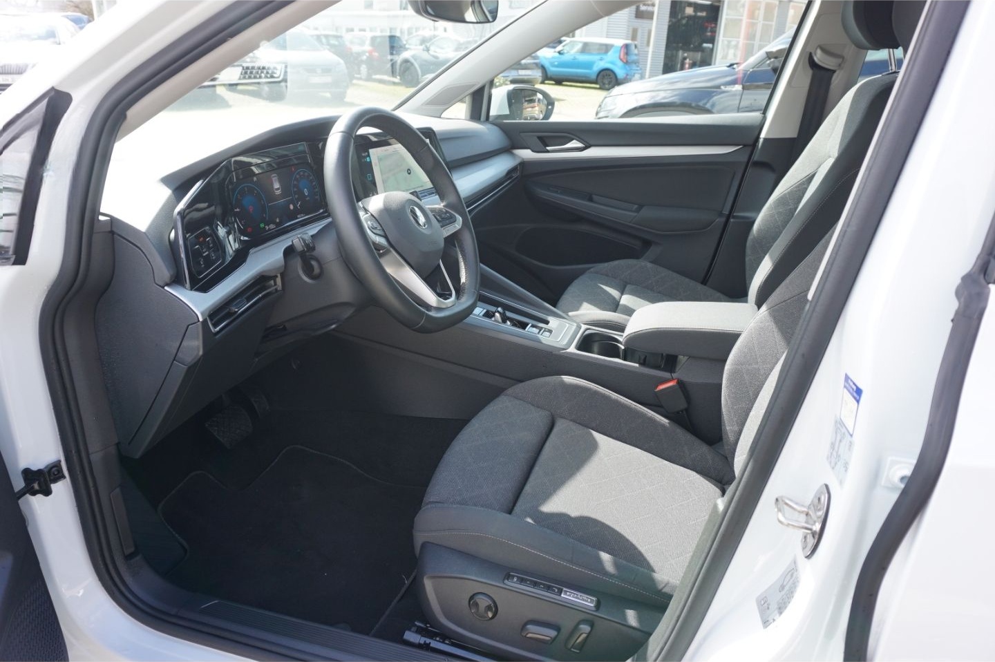 Volkswagen Golf Variant 2.0 TDI Life DSG Navi ACC LED DAB S foto 16