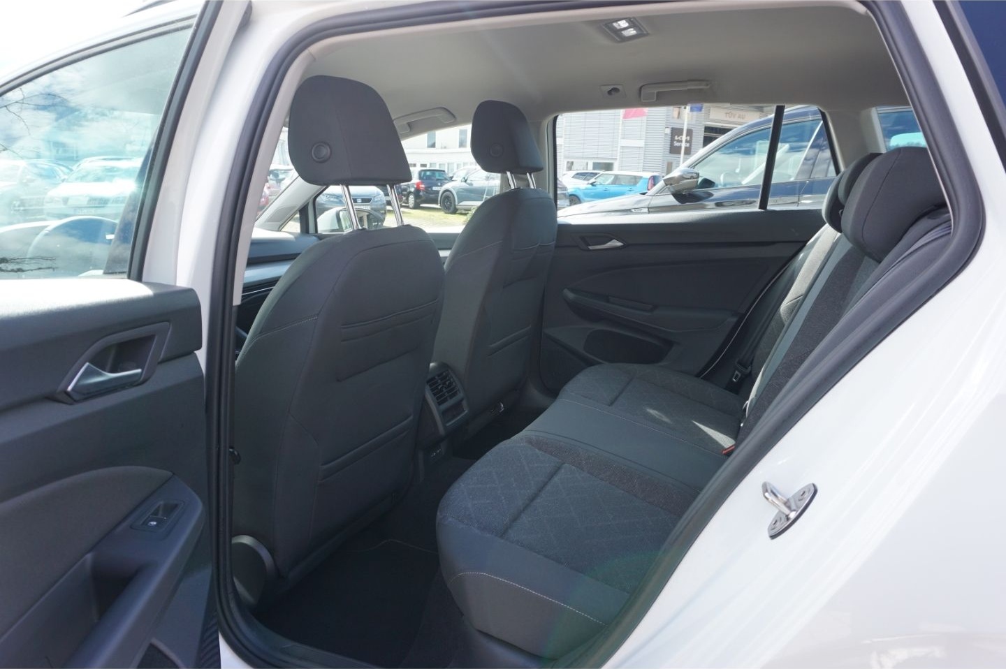 Volkswagen Golf Variant 2.0 TDI Life DSG Navi ACC LED DAB S foto 24