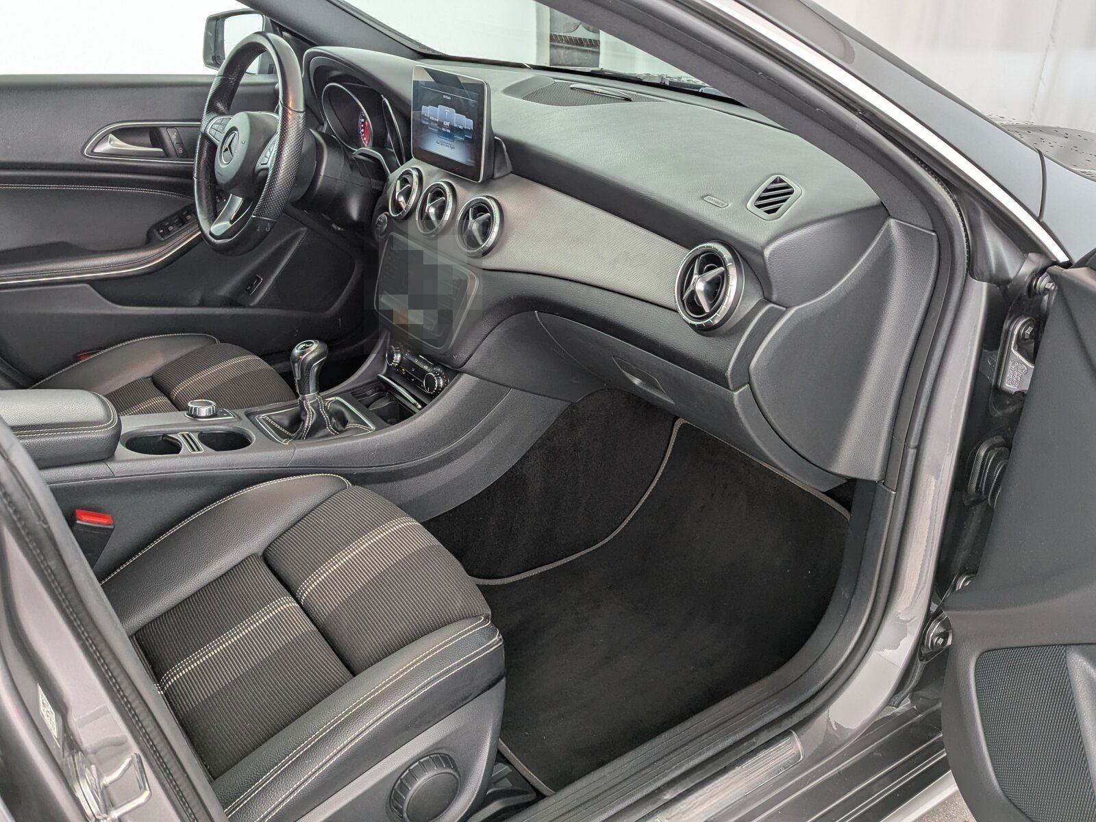 Mercedes-Benz CLA 200 SB Urban LED+NAVI+PDC+SHZ+TEMP+Klima/BC foto 14