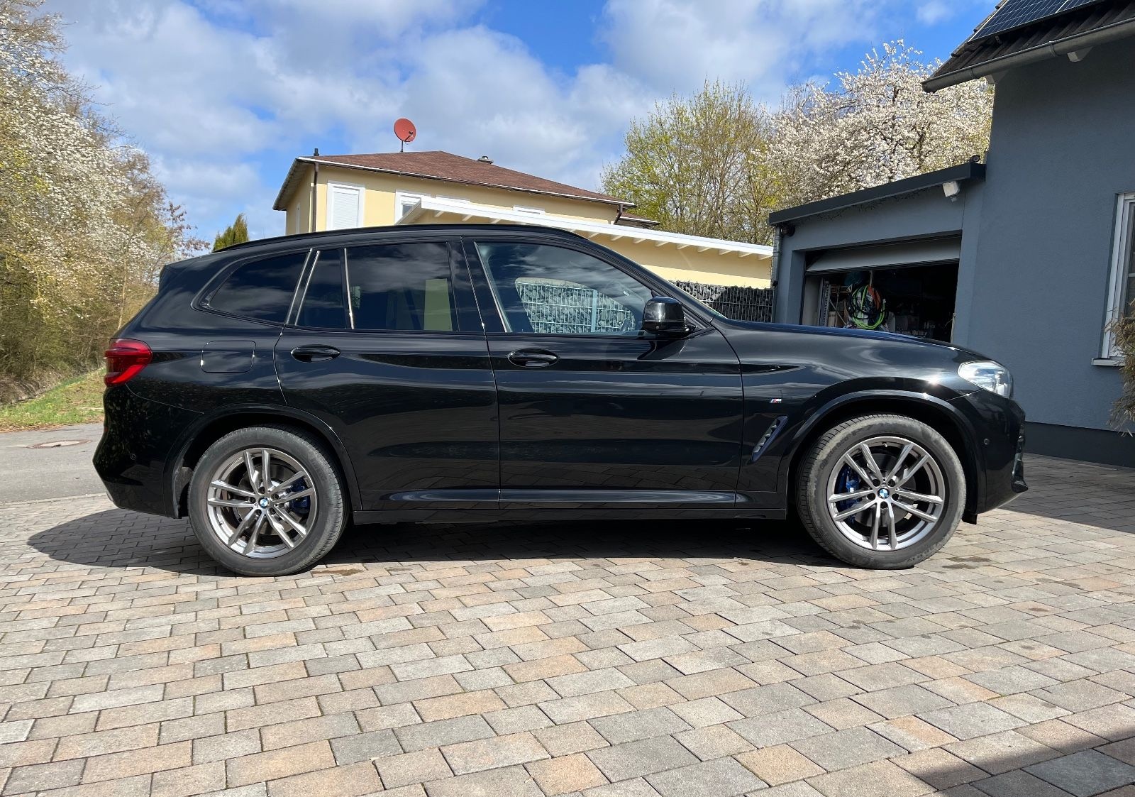BMW X3 30d M Paket LivePR HUD Hifi Pano STHZ AHK 19 foto 5