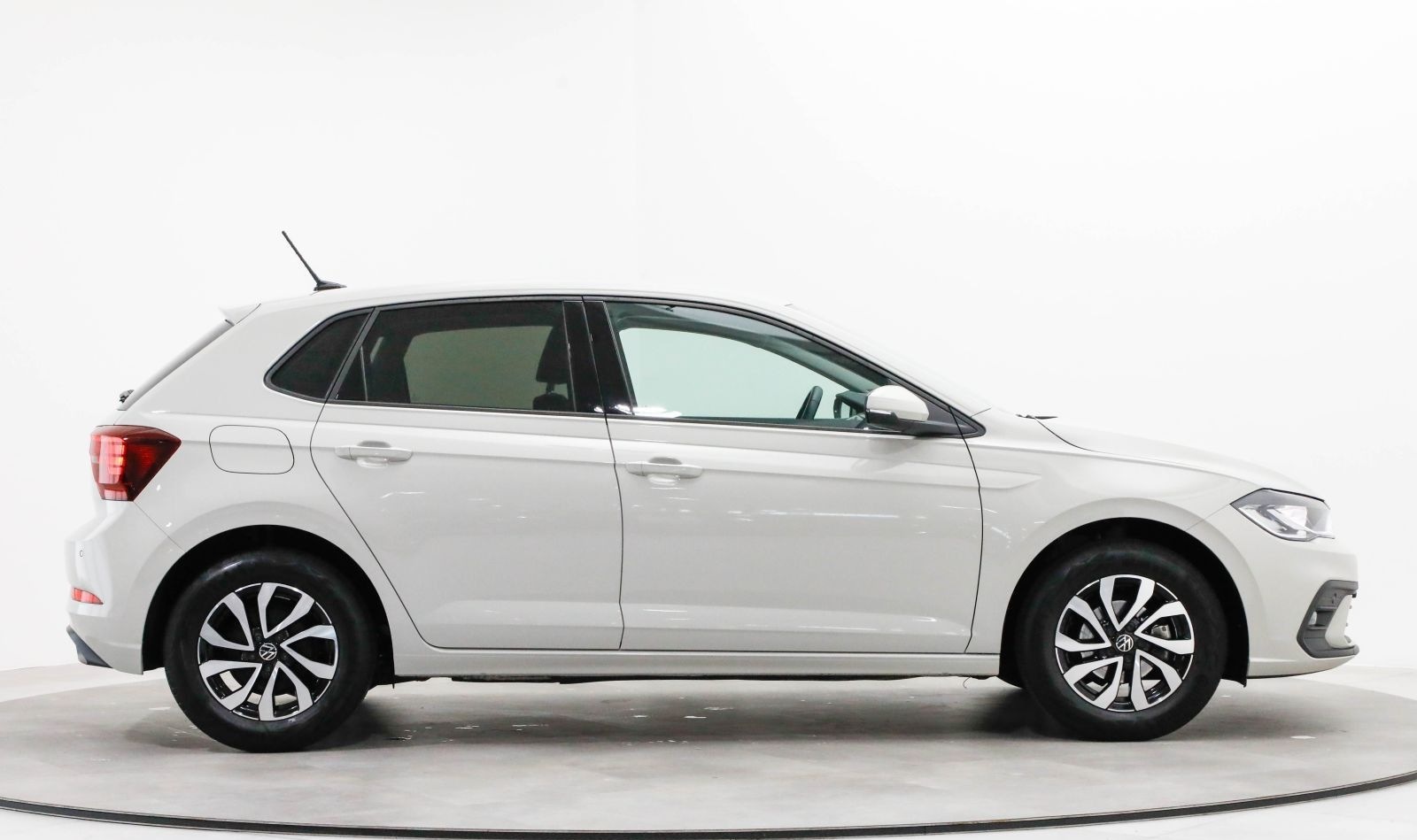 Volkswagen Polo 1.0 TSI Life CarPlay ACC Klima Navi SHZ PDC foto 7