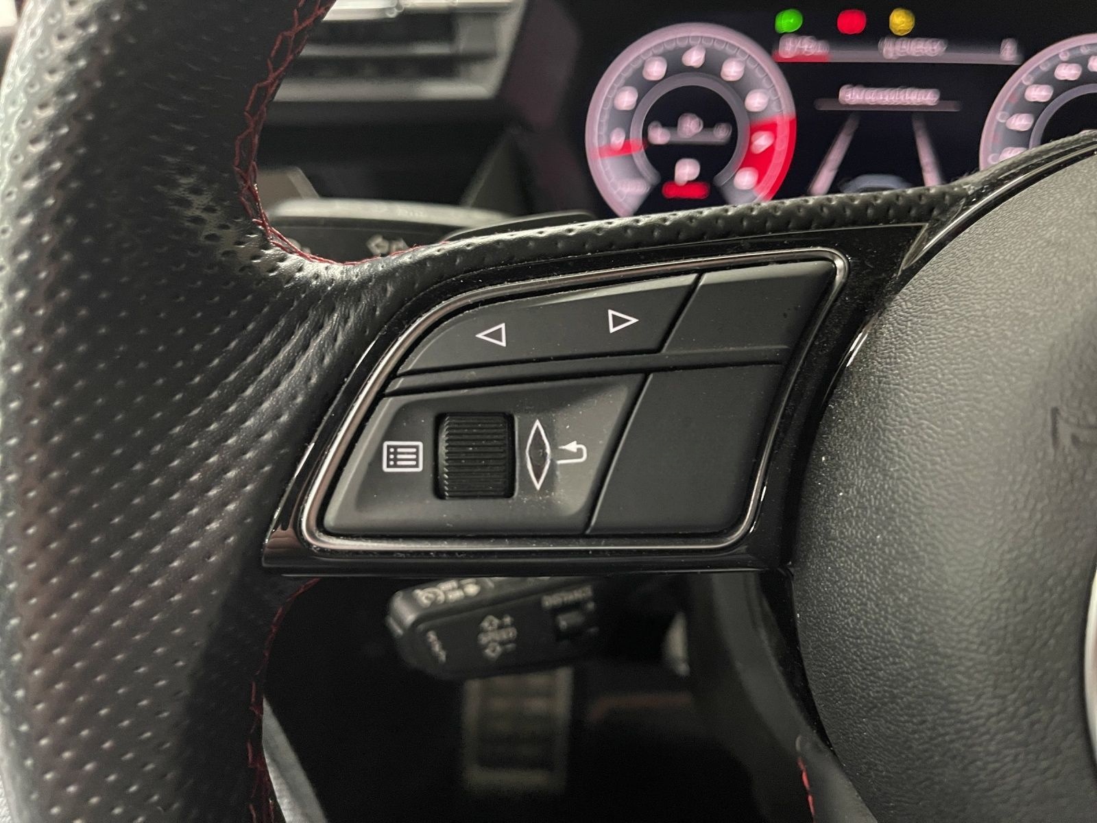 Audi S3 Sportback qu. LED LM 19" Leder PDC Tempomat foto 24