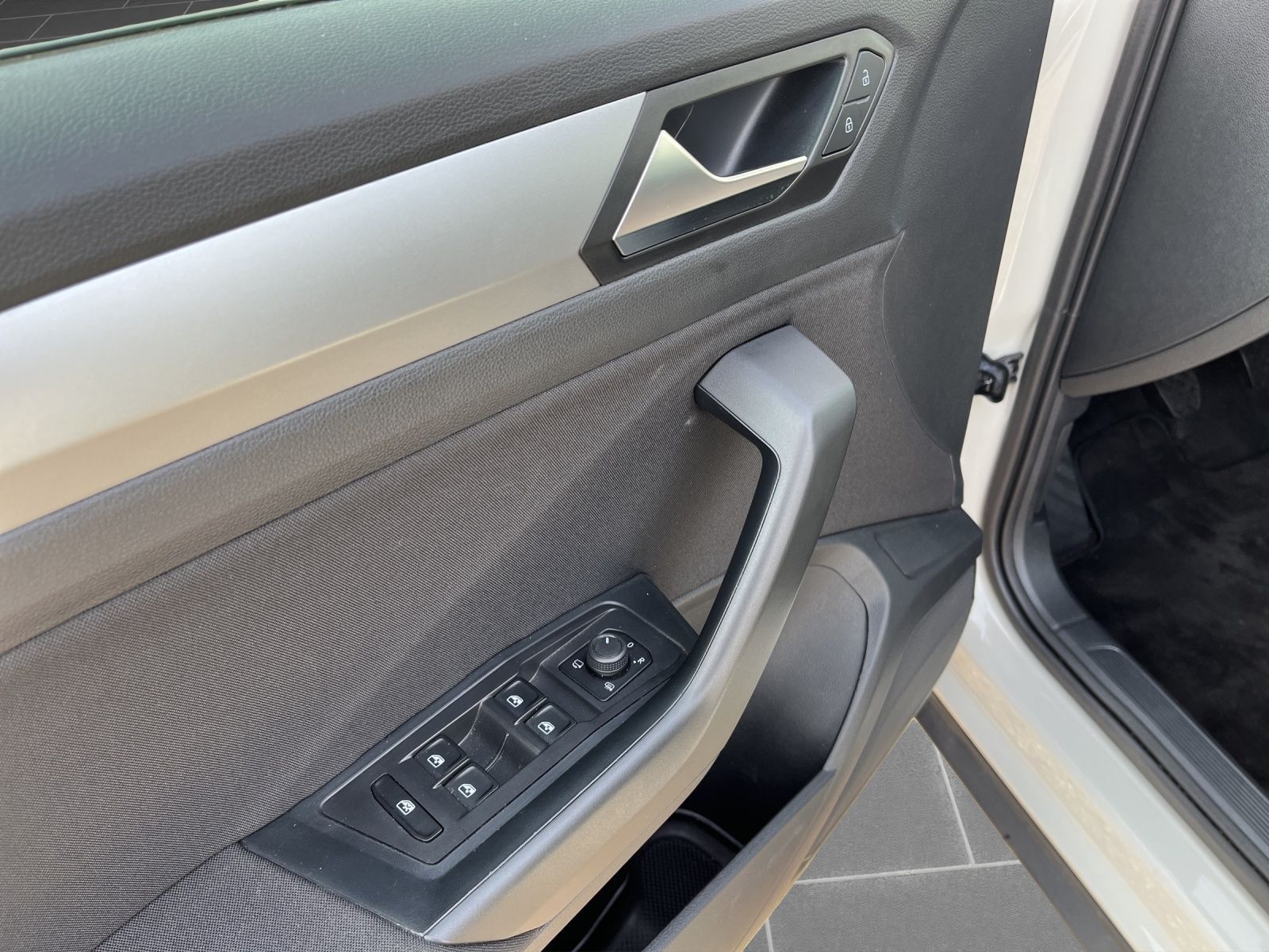 Volkswagen T-Roc 1.0 TSI Life LED+ACC+Navi+Climatr+App+Sitz foto 13