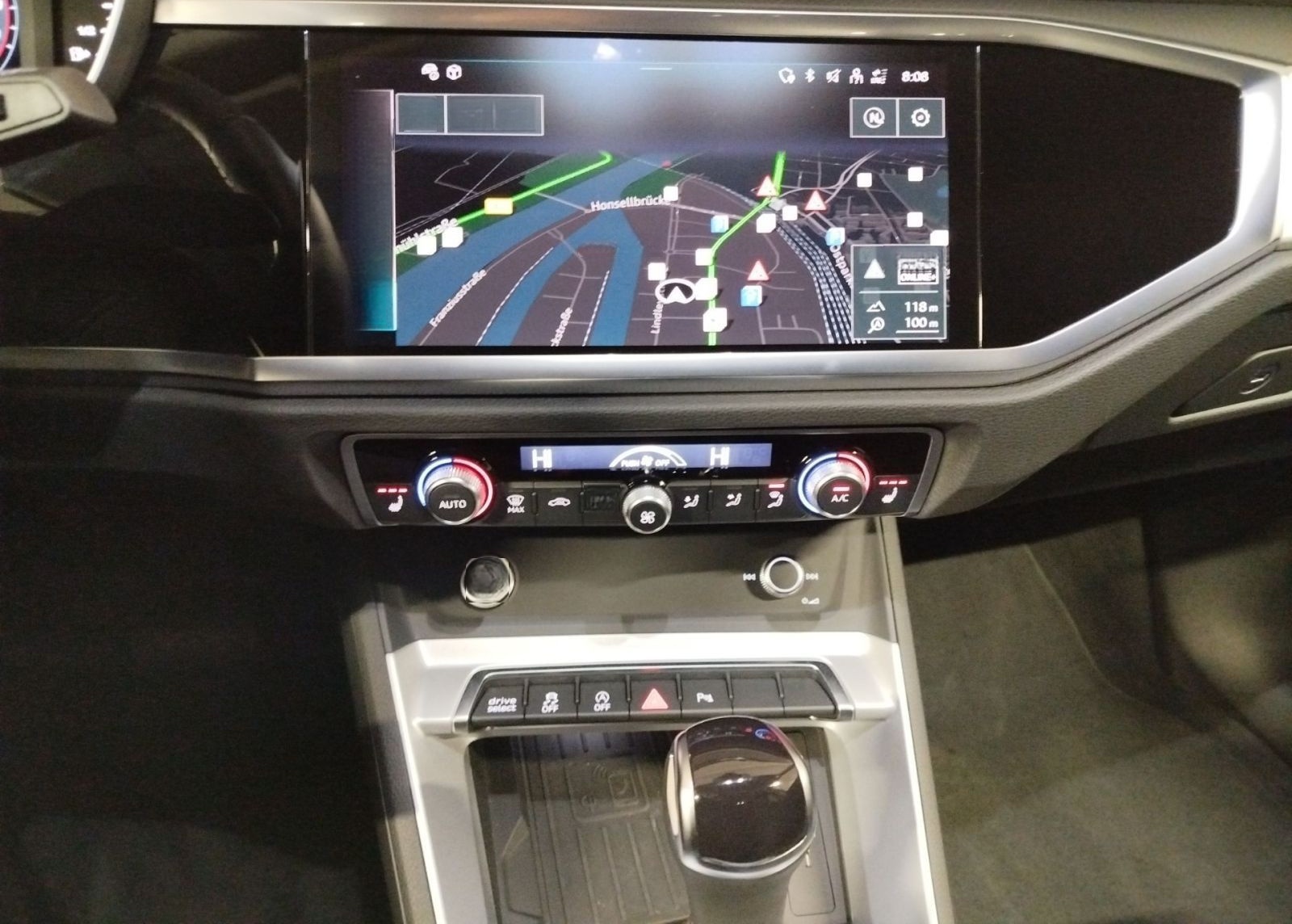 Audi Q3 Sportback 35 TFSI S tronic S line LED Navi So foto 10