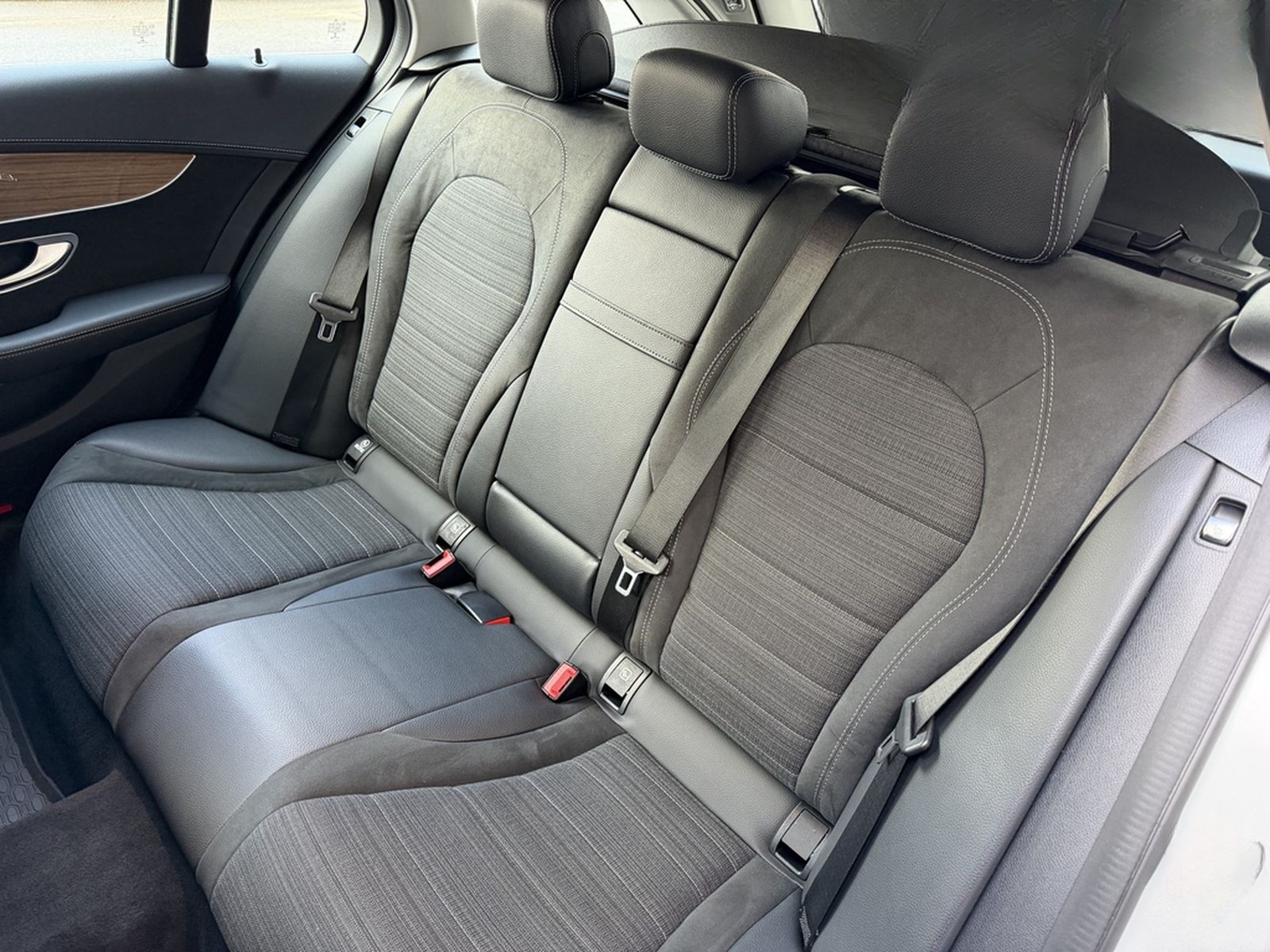 Mercedes-Benz C 180 T CGI Luxury LED Comand Sitzheizung AHK foto 14