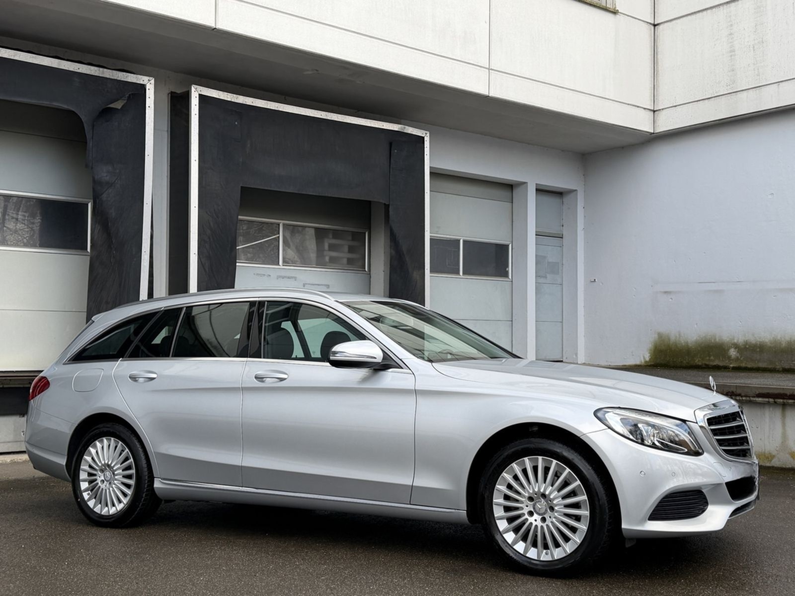 Mercedes-Benz C 180 T CGI Luxury LED Comand Sitzheizung AHK foto 8