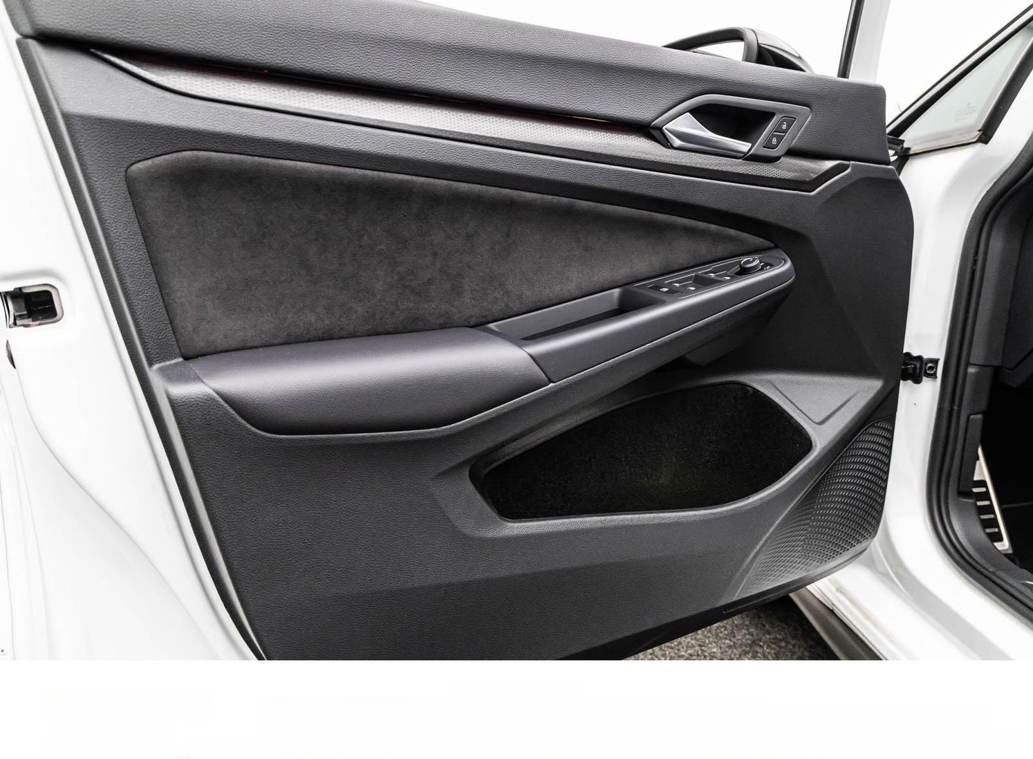 Volkswagen GOLF GTI CLUBSPORT BLACK STYLE 19Z/ACC/PANO/LED+ foto 14