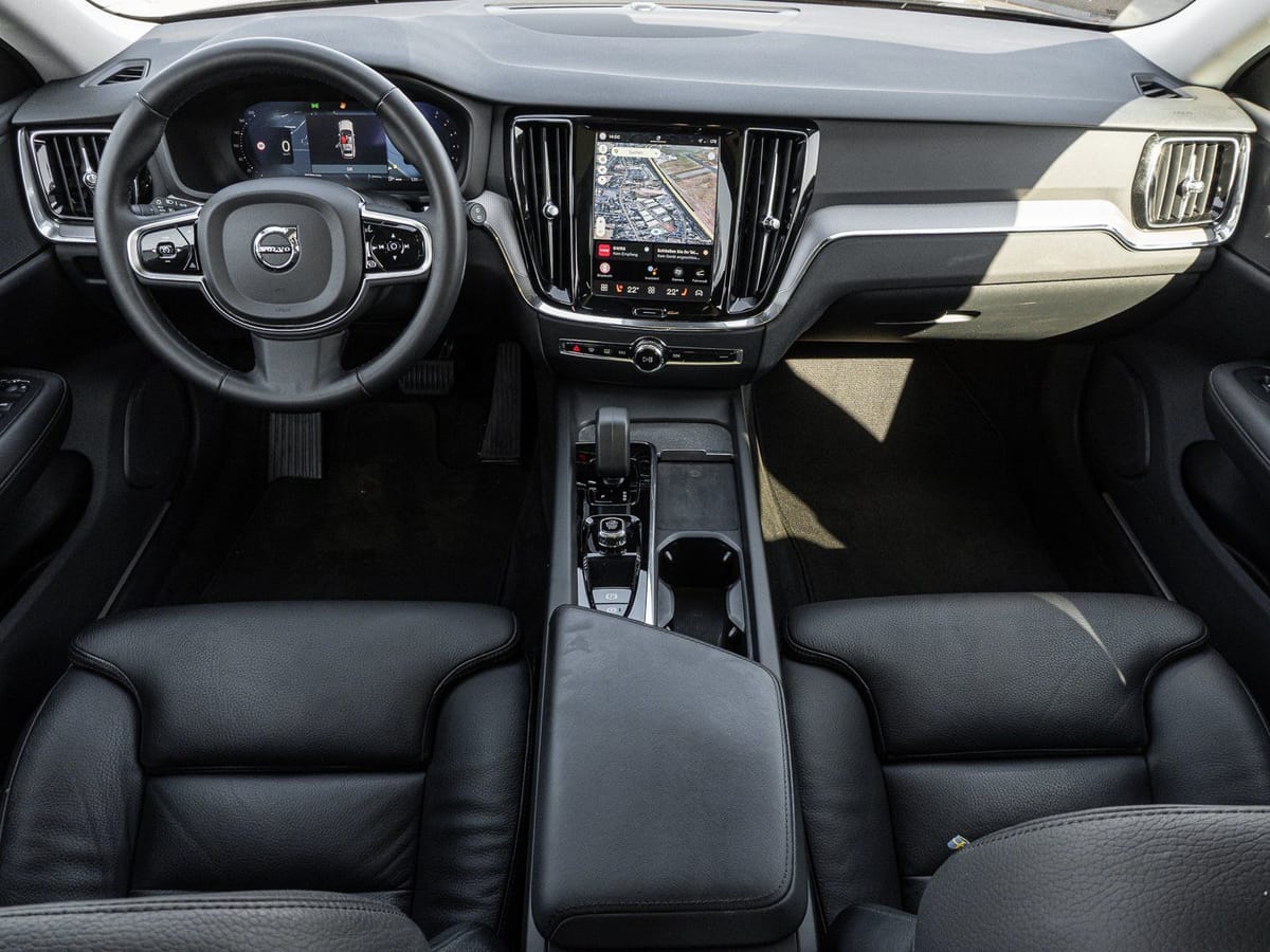 Volvo V60 Cross Country B4 D AWD Plus Bright PANO AHK foto 11