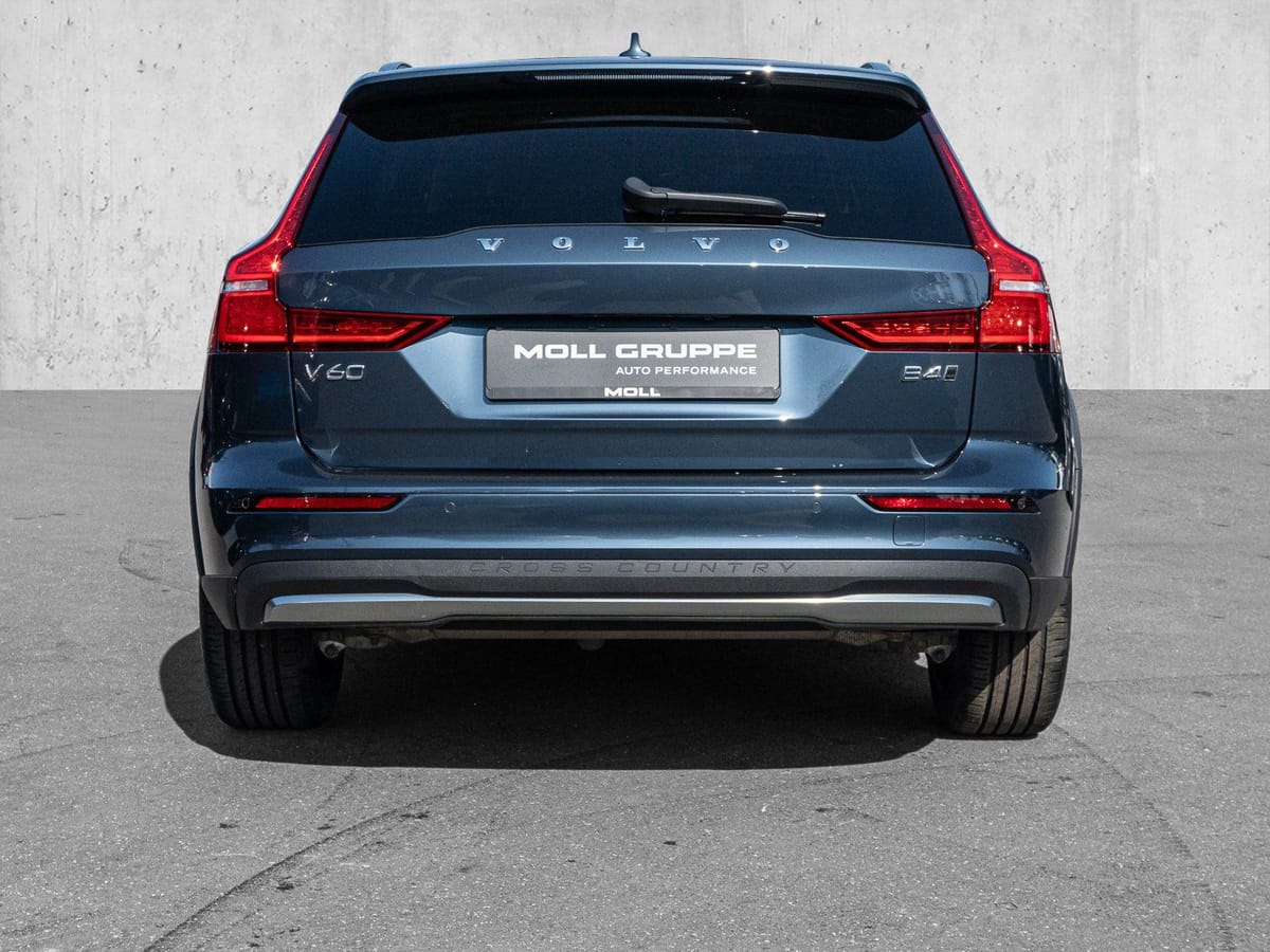 Volvo V60 Cross Country B4 D AWD Plus Bright PANO AHK foto 6