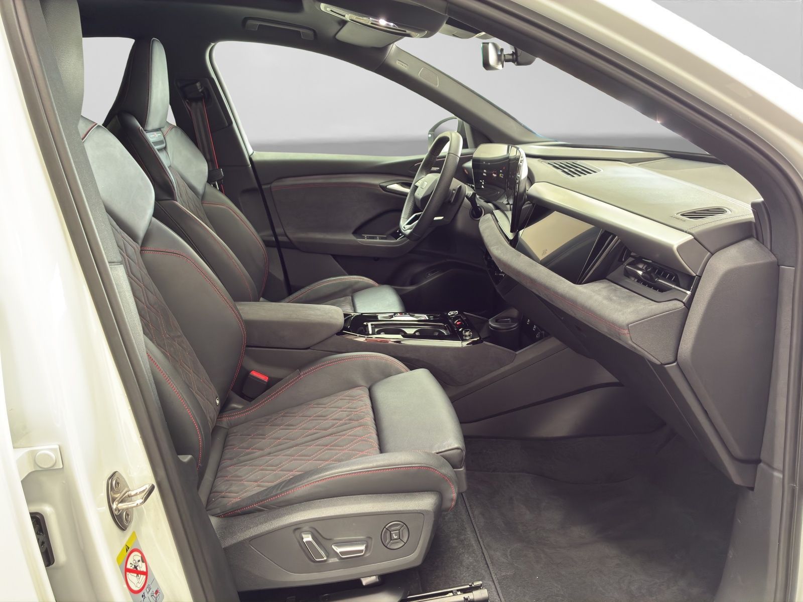 Audi Q6 e-tron Q S LINE UPE105 LM21 SPORTSITZE+ PANO foto 4