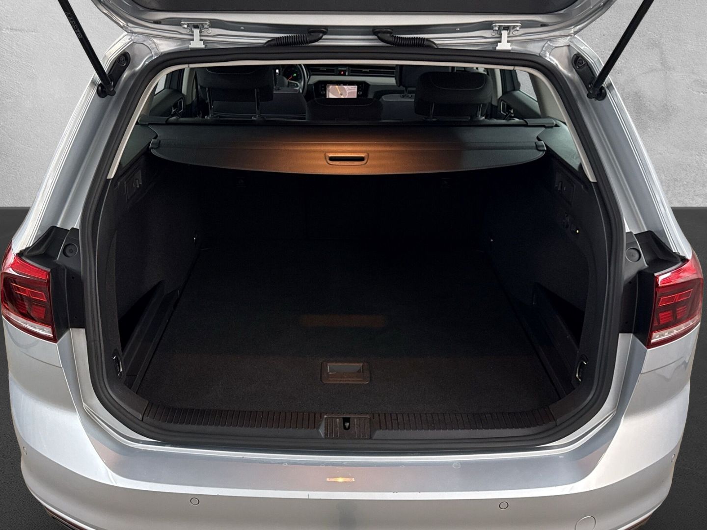 Volkswagen Passat 2.0TDI Business NAVI LED KAMERA CARPL AHK foto 10