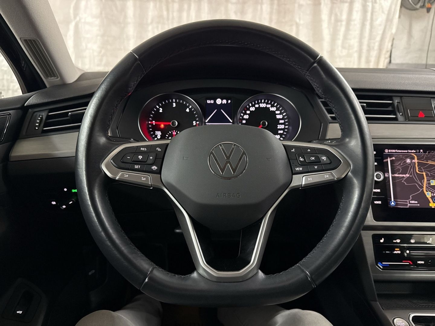 Volkswagen Passat 2.0TDI DSG Navi LED Kamera CarPlay ACC foto 16