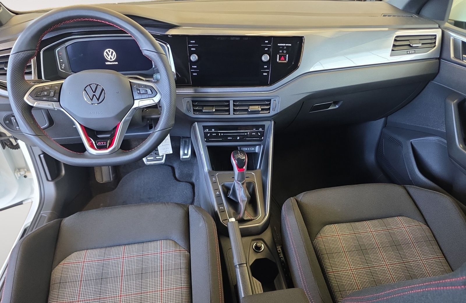 Volkswagen Polo 2,0 l TSI OPF 7-Gang DSG GTI foto 11
