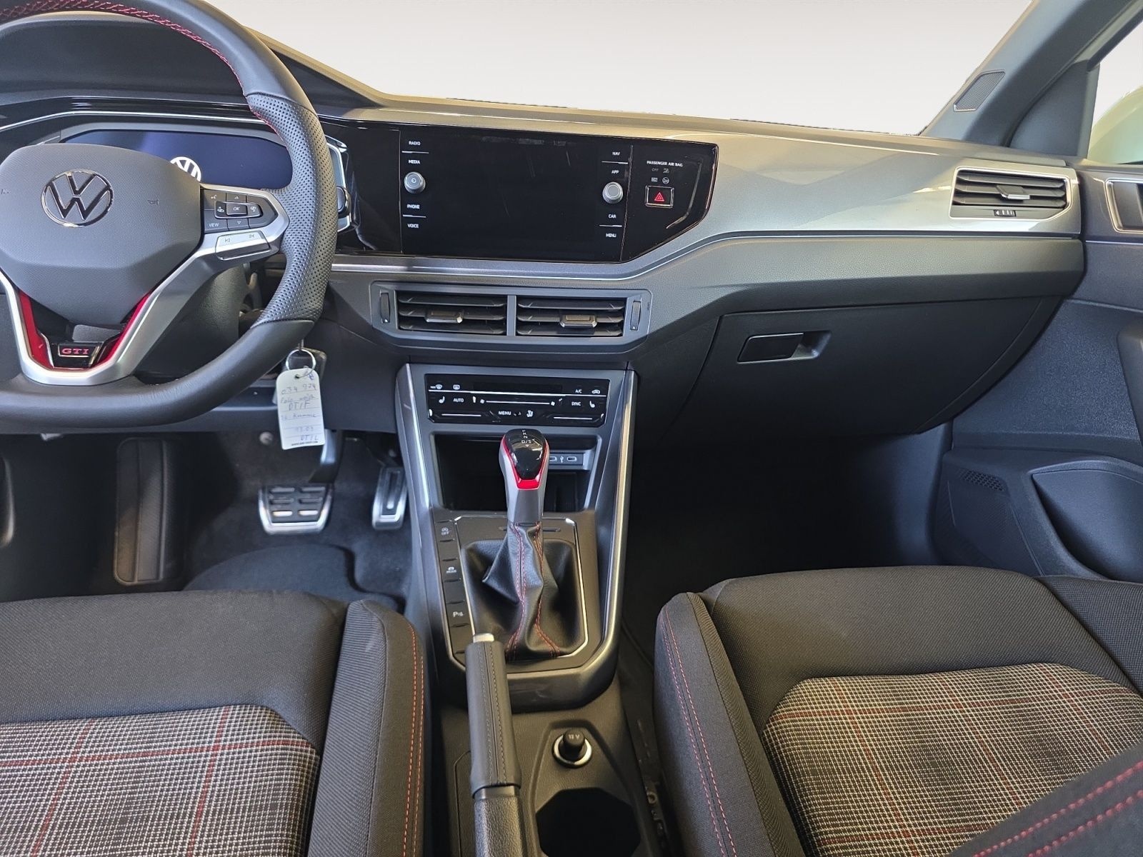 Volkswagen Polo 2,0 l TSI OPF 7-Gang DSG GTI foto 12