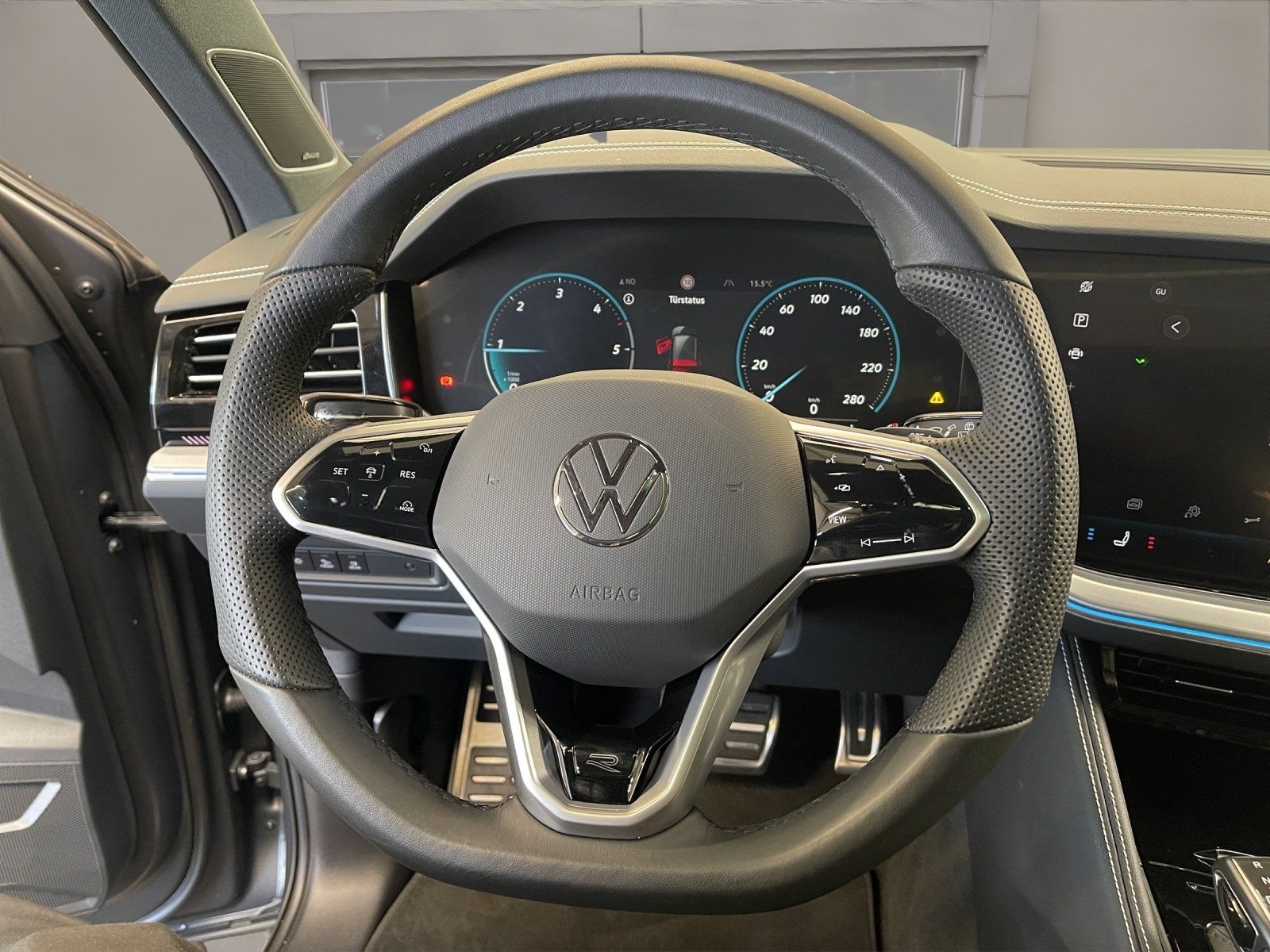 Volkswagen Touareg 3.0 V6 TDI 4Motion W R-Line NaviPro Pano foto 11