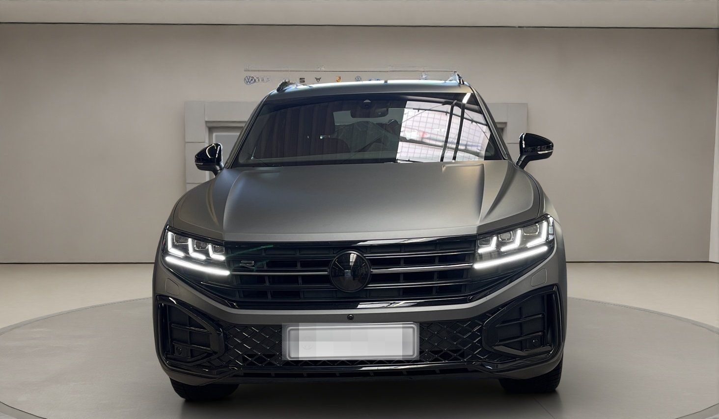 Volkswagen Touareg 3.0 V6 TDI 4Motion W R-Line NaviPro Pano foto 3