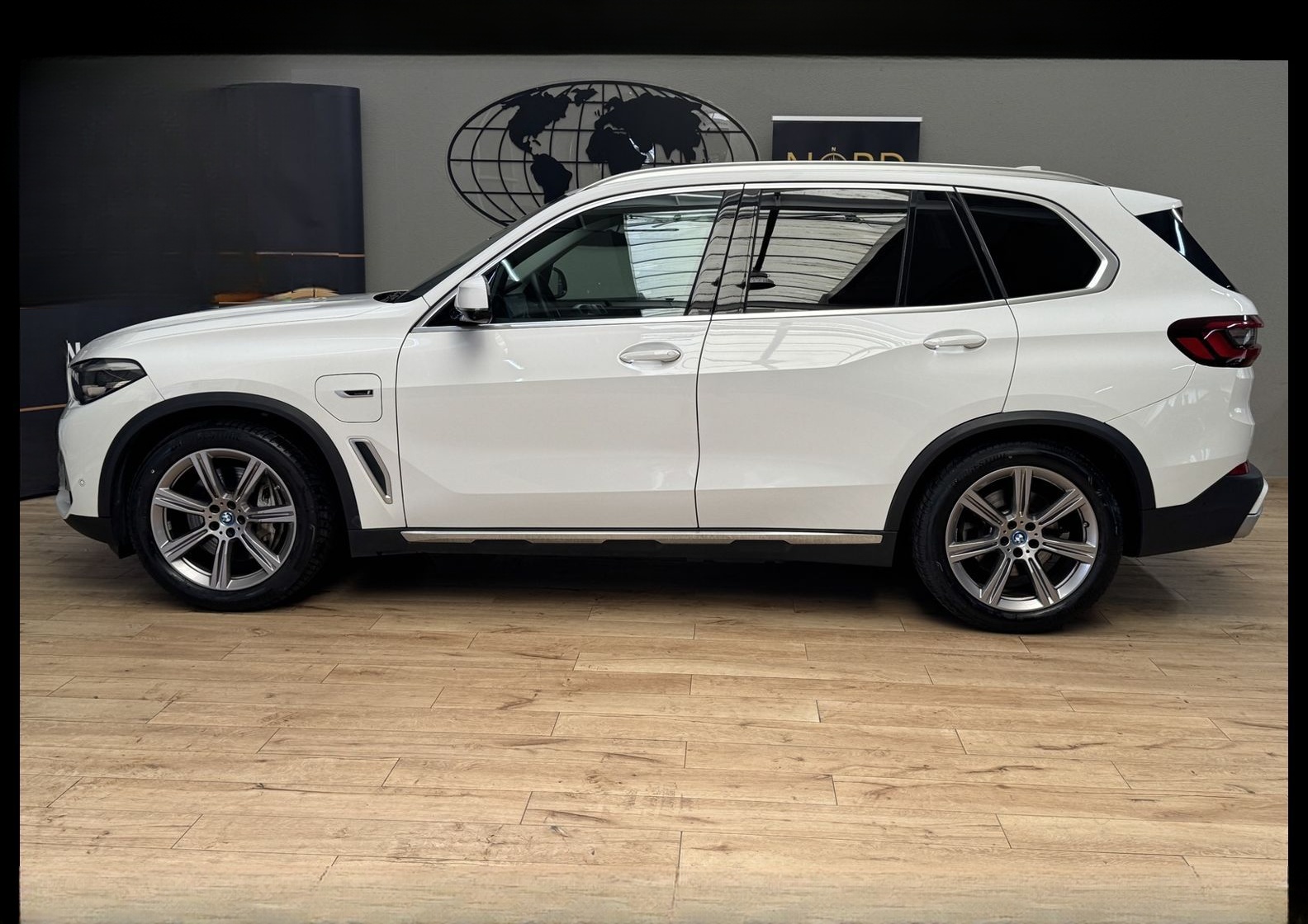 BMW X5 xDrive 45 e xLine *20ZOLL*360KAM*UPE:88 foto 7