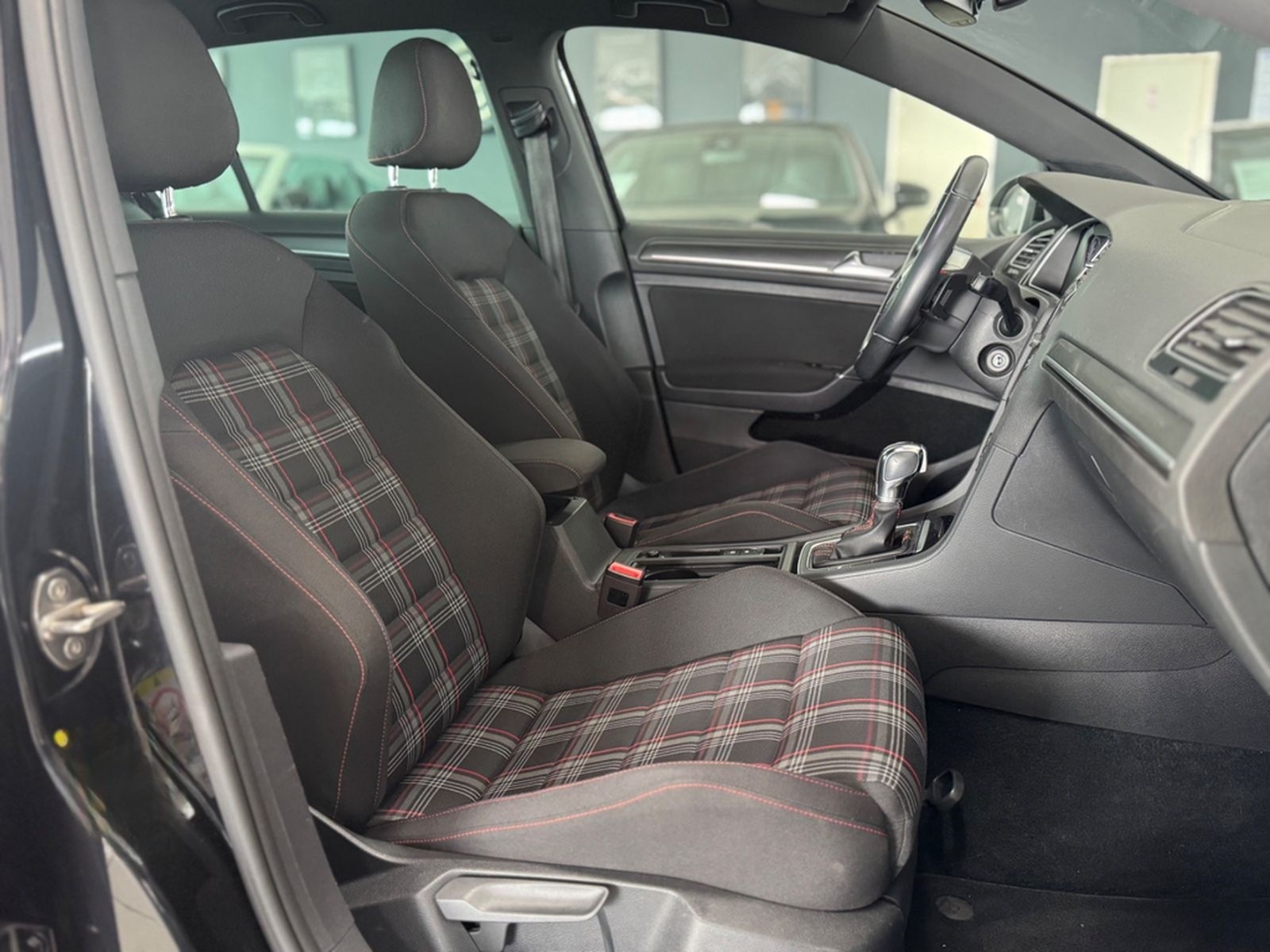 Volkswagen Golf VII Lim. GTI Performance /LED/virtual foto 8