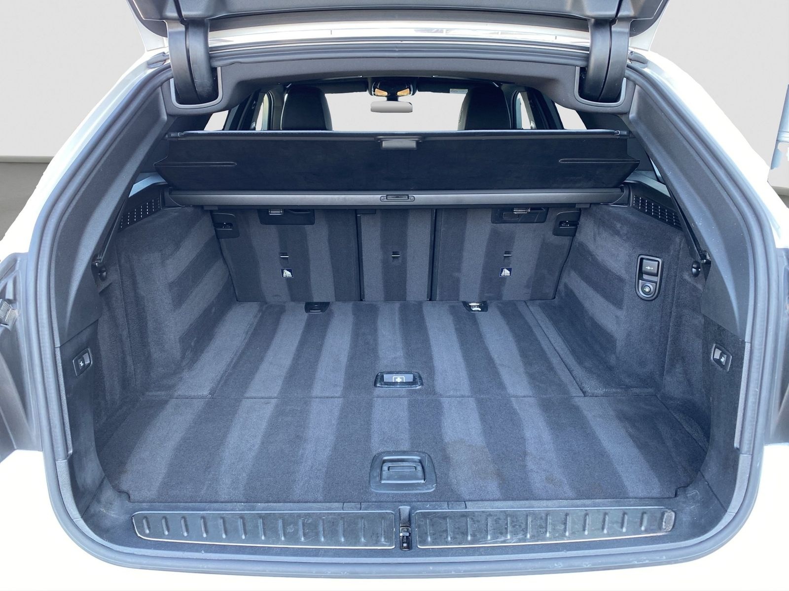 BMW 530d xDrive Touring ///M-Sport Laser AHK HUD foto 9