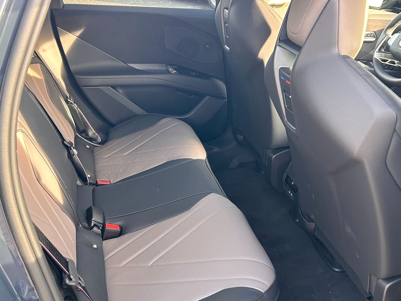 BMW iX3 50 xDrive / AHK / Individual / Autobahn-Ass. foto 9