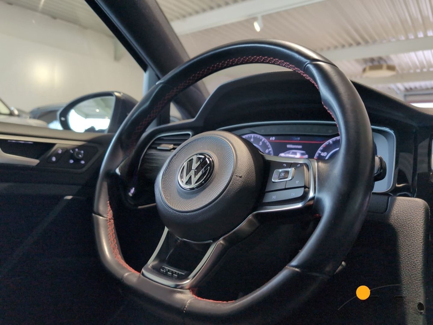 Volkswagen Golf VII 2,0 TSI DSG GTI NAVI+ACC+LED+BLINDSPOT foto 12