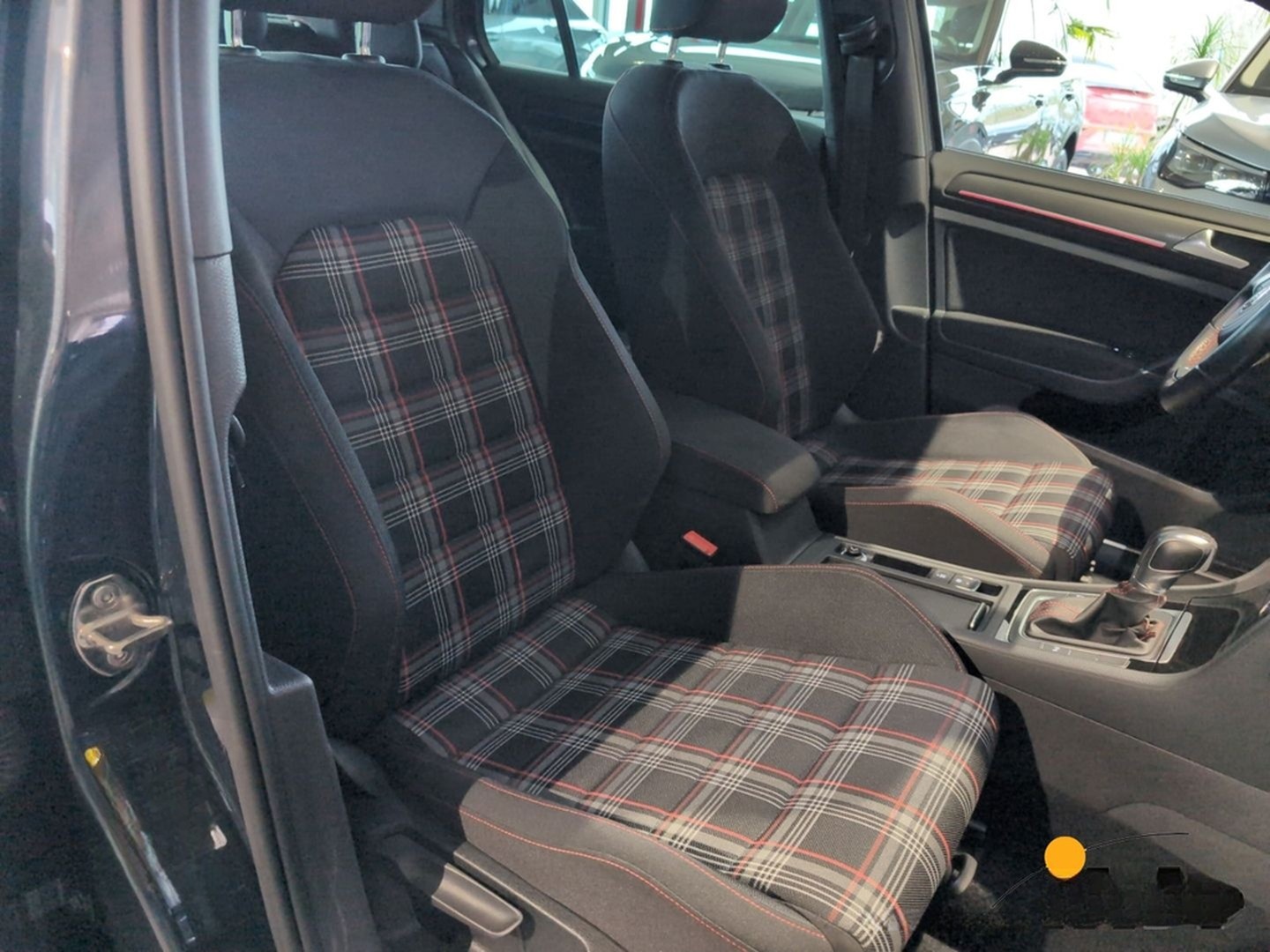 Volkswagen Golf VII 2,0 TSI DSG GTI NAVI+ACC+LED+BLINDSPOT foto 14
