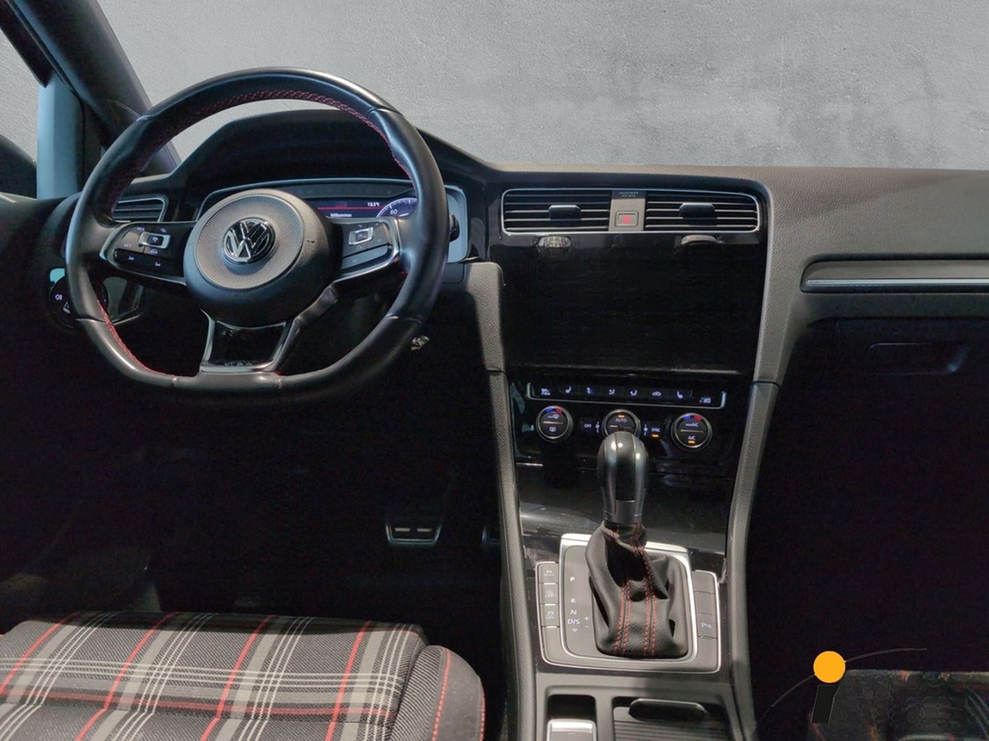 Volkswagen Golf VII 2,0 TSI DSG GTI NAVI+ACC+LED+BLINDSPOT foto 6