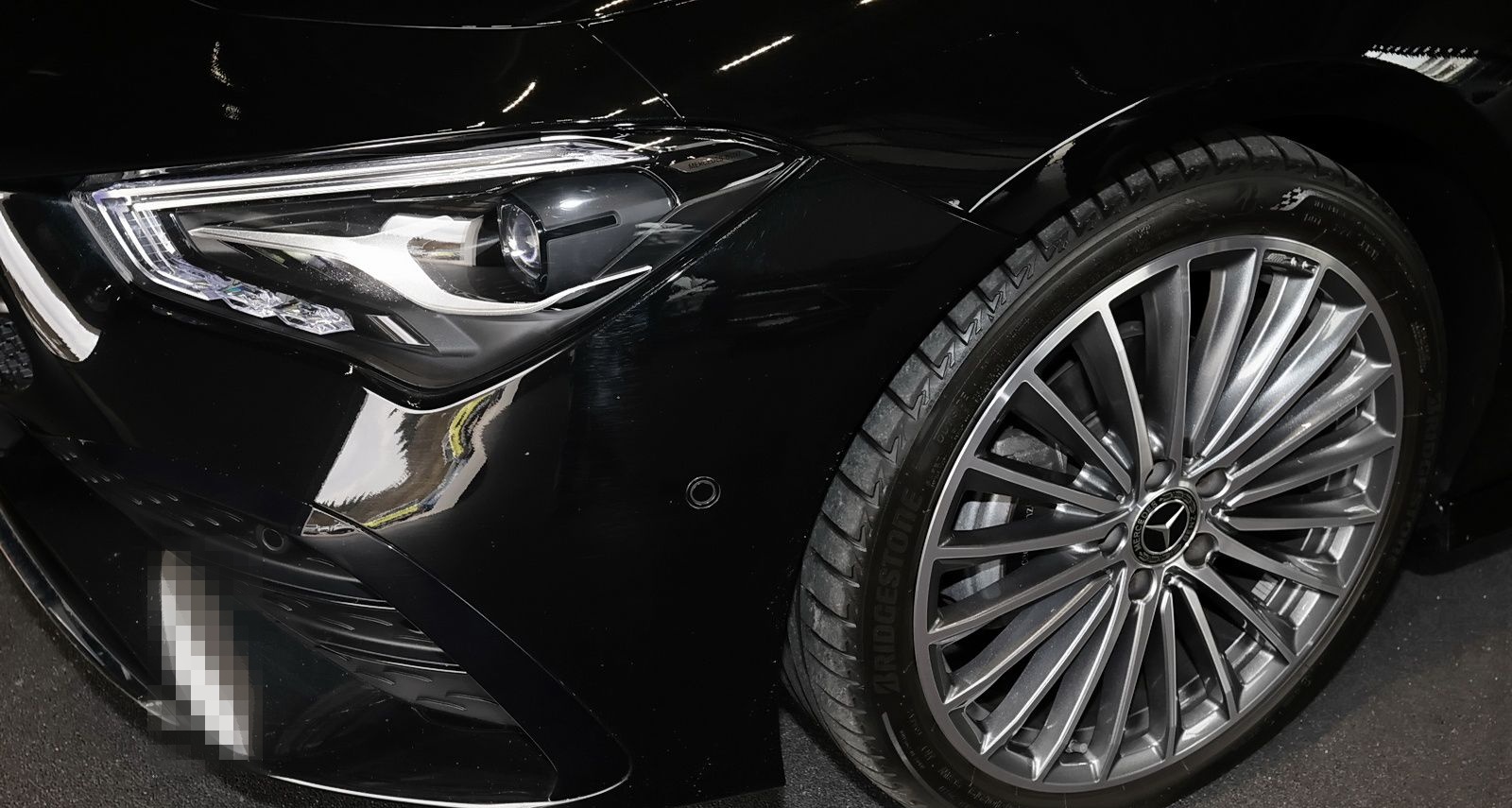 Mercedes-Benz CLA 180 Coupé Edition AMG BURMESTER+19"+360° foto 3