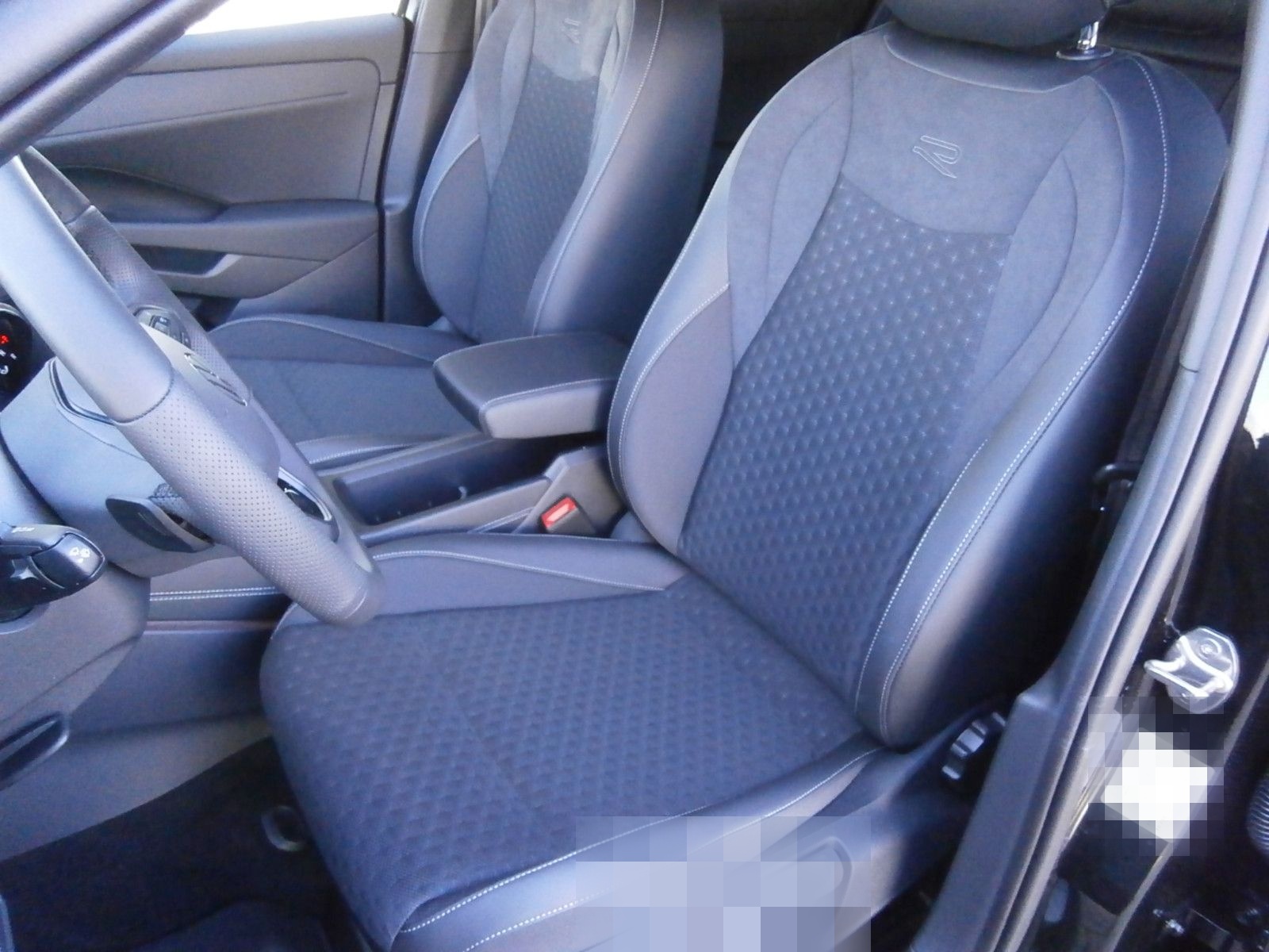 Volkswagen T-Roc R-Line 1.5 eTSI, DSG foto 5